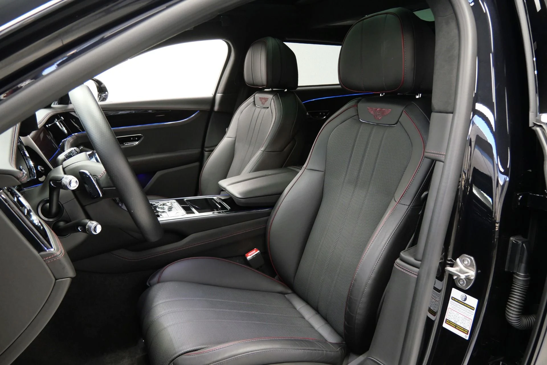 mph022_3231344074_Used_2023_Bentley_Flying_Spur_Hybrid_Touring_Specification_Contrast_Stitching_Piping_Bang_and_Olufsen_1769812693_c4e4b454bb