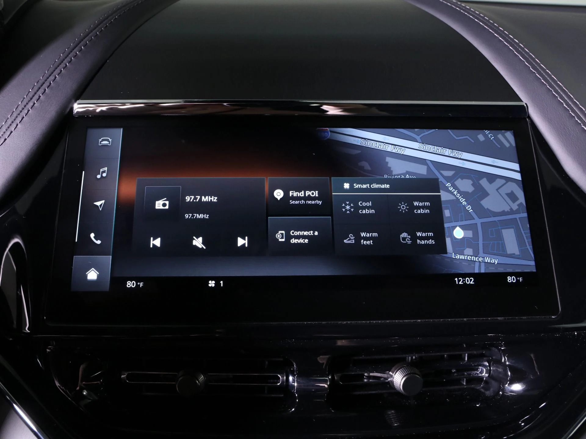 mph022_3231557910_New_2025_Aston_Martin_DBX_707_1742253294_61105cfc9a