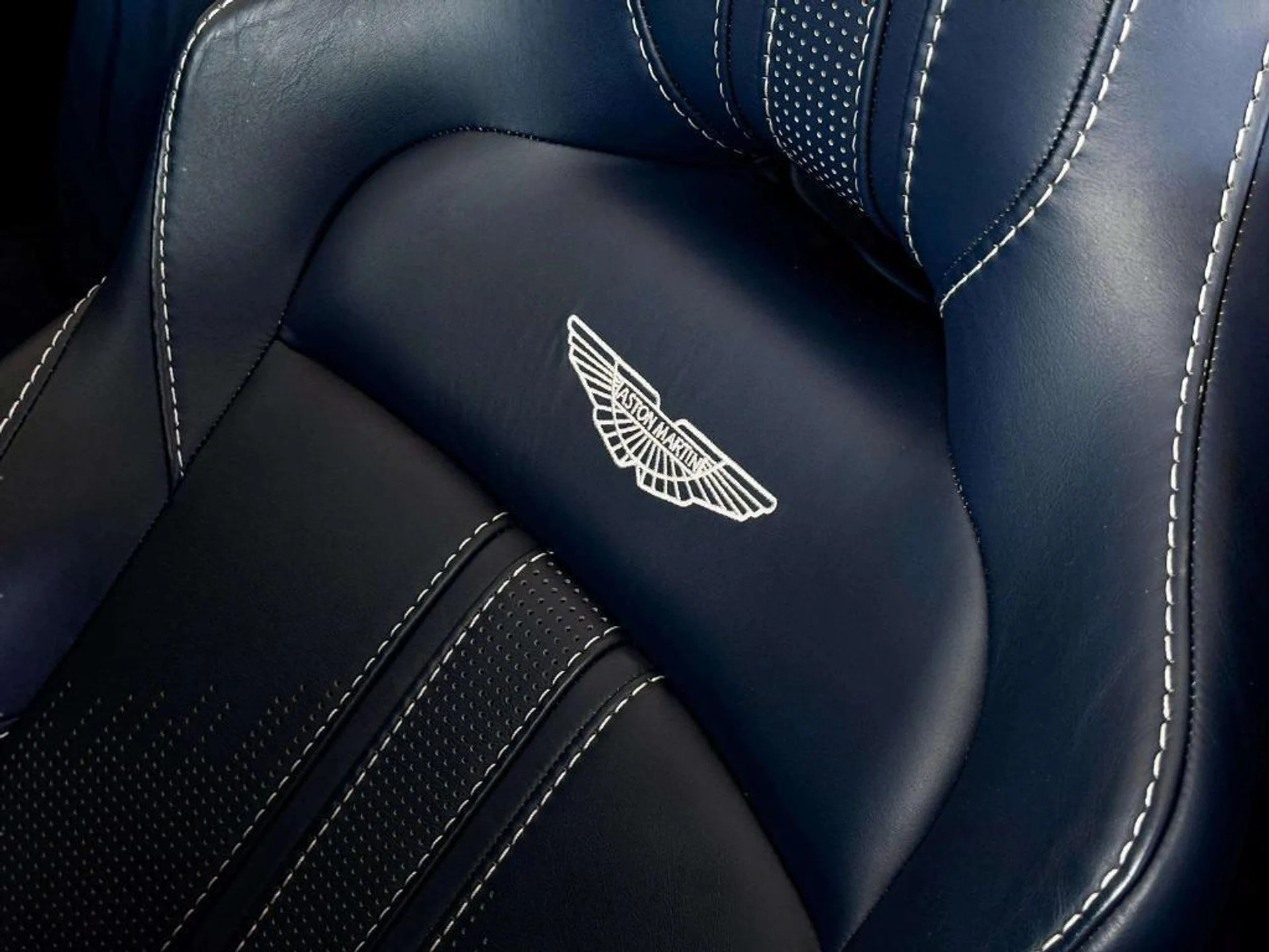 mph022_3238838683_e_I6pu_Bcv_Km_IBDEZ_Al44_O_Cm_JW_0fw_b7b711d89d