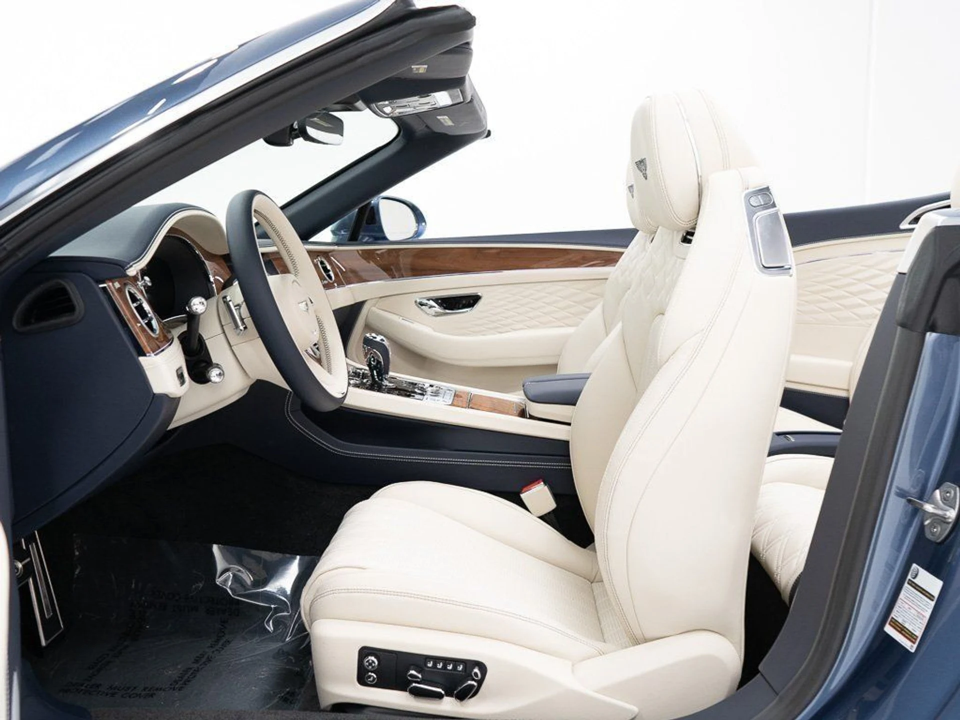 mph022_3240781515_c34c6571888d1c09bcd686a36fd6085f_2c0a34547a