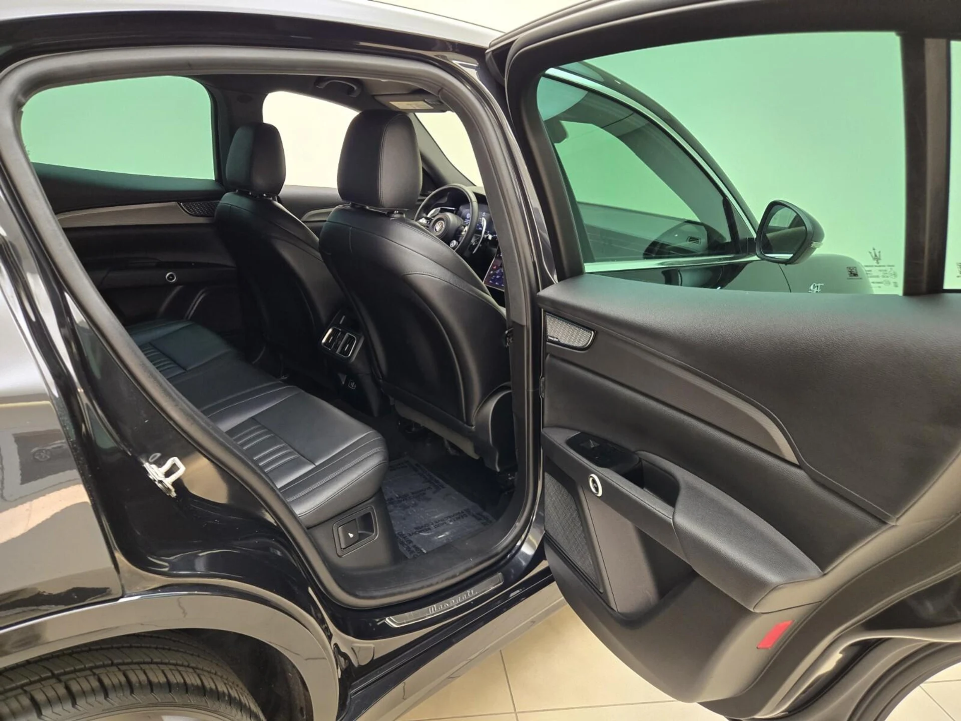 mph022_3241617843_Used_2024_Maserati_Grecale_GT_1765436379_6aae45ef5c