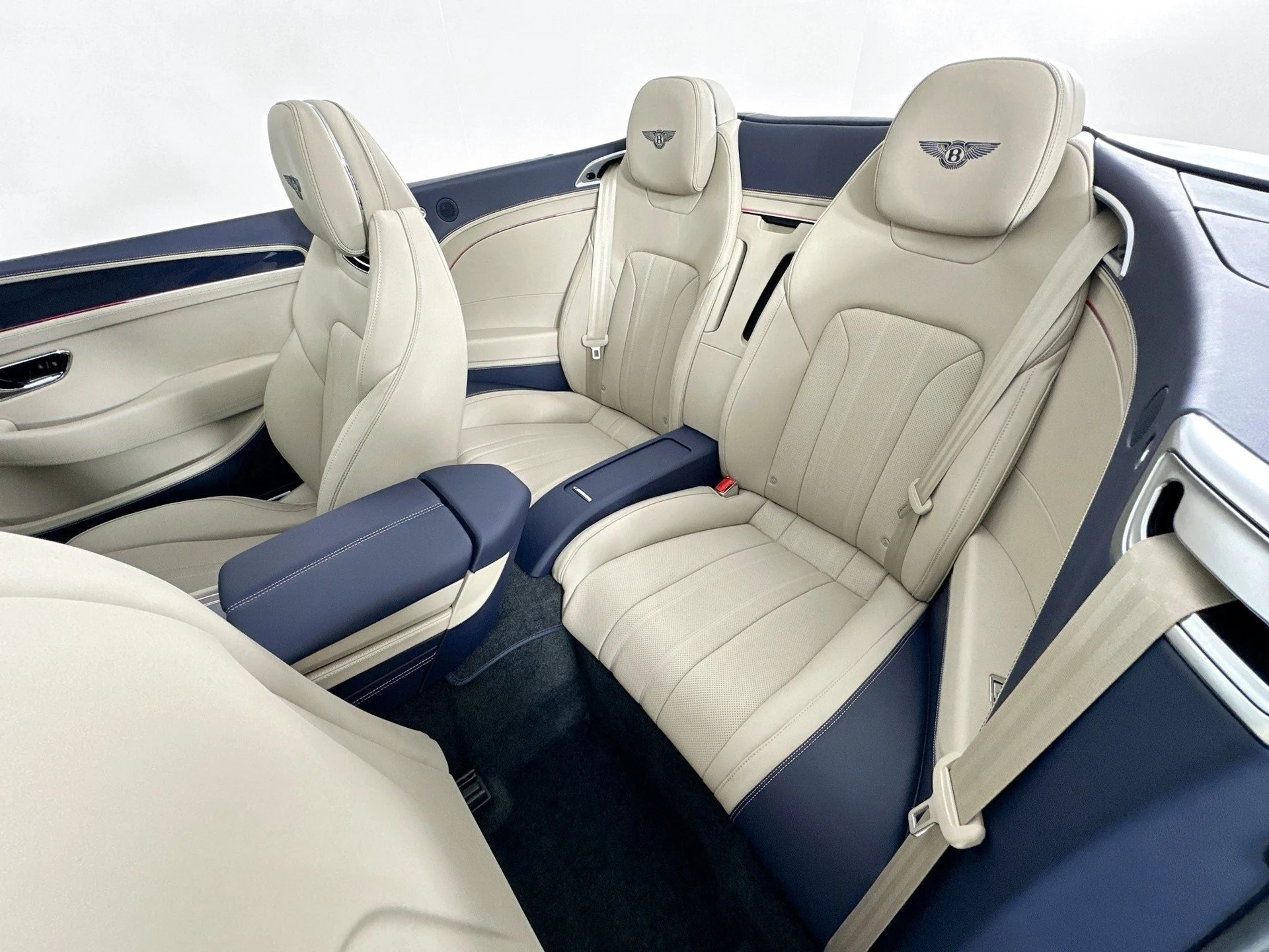 mph022_3245343793_23_dc57b64f04