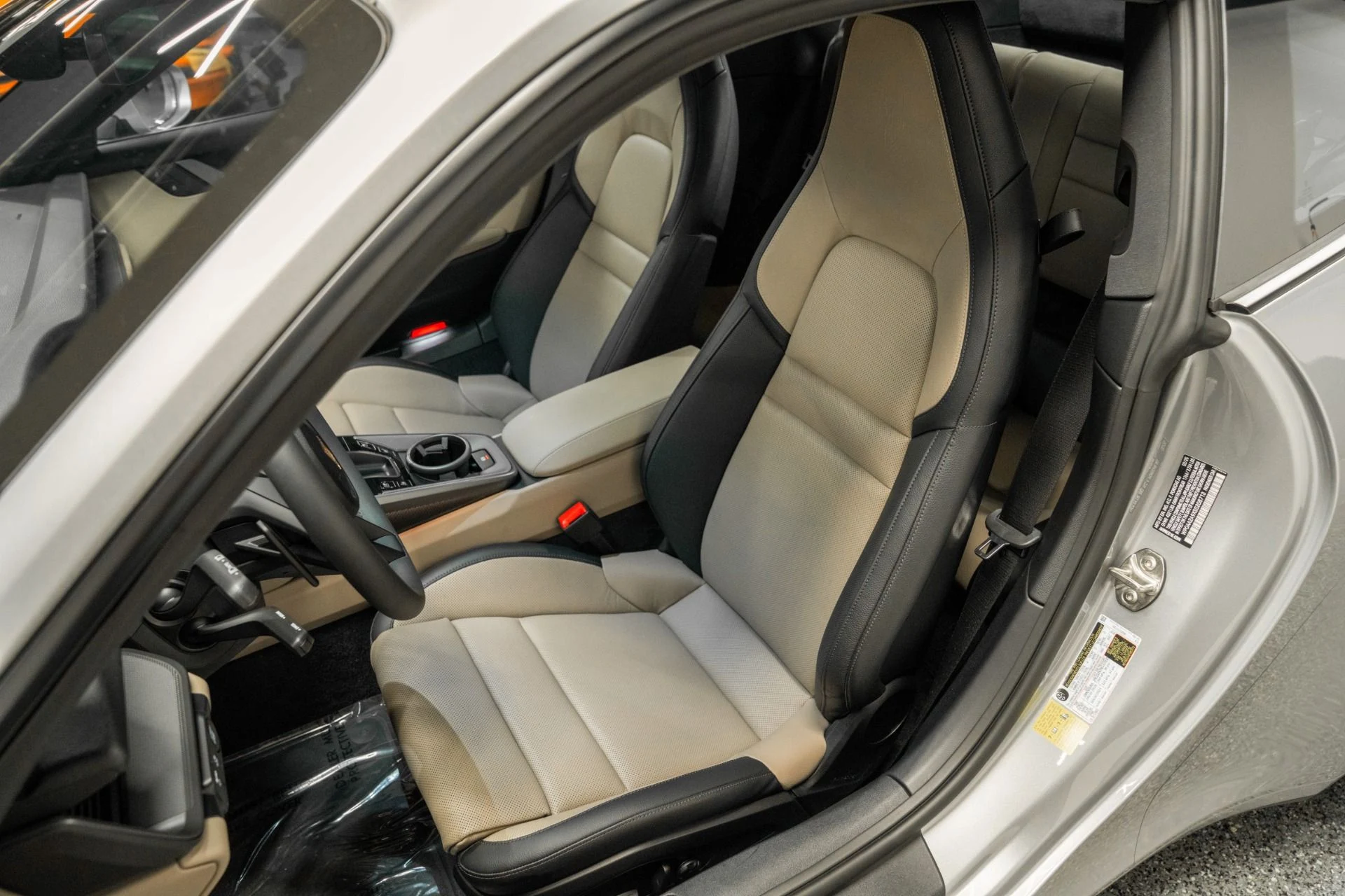 mph022_3253840584_Used_2025_Porsche_911_Carrera_Sport_Exhaust_Low_Miles_Sport_Chrono_Carrera_Classic_Wheels_1755615529_fe66ced908