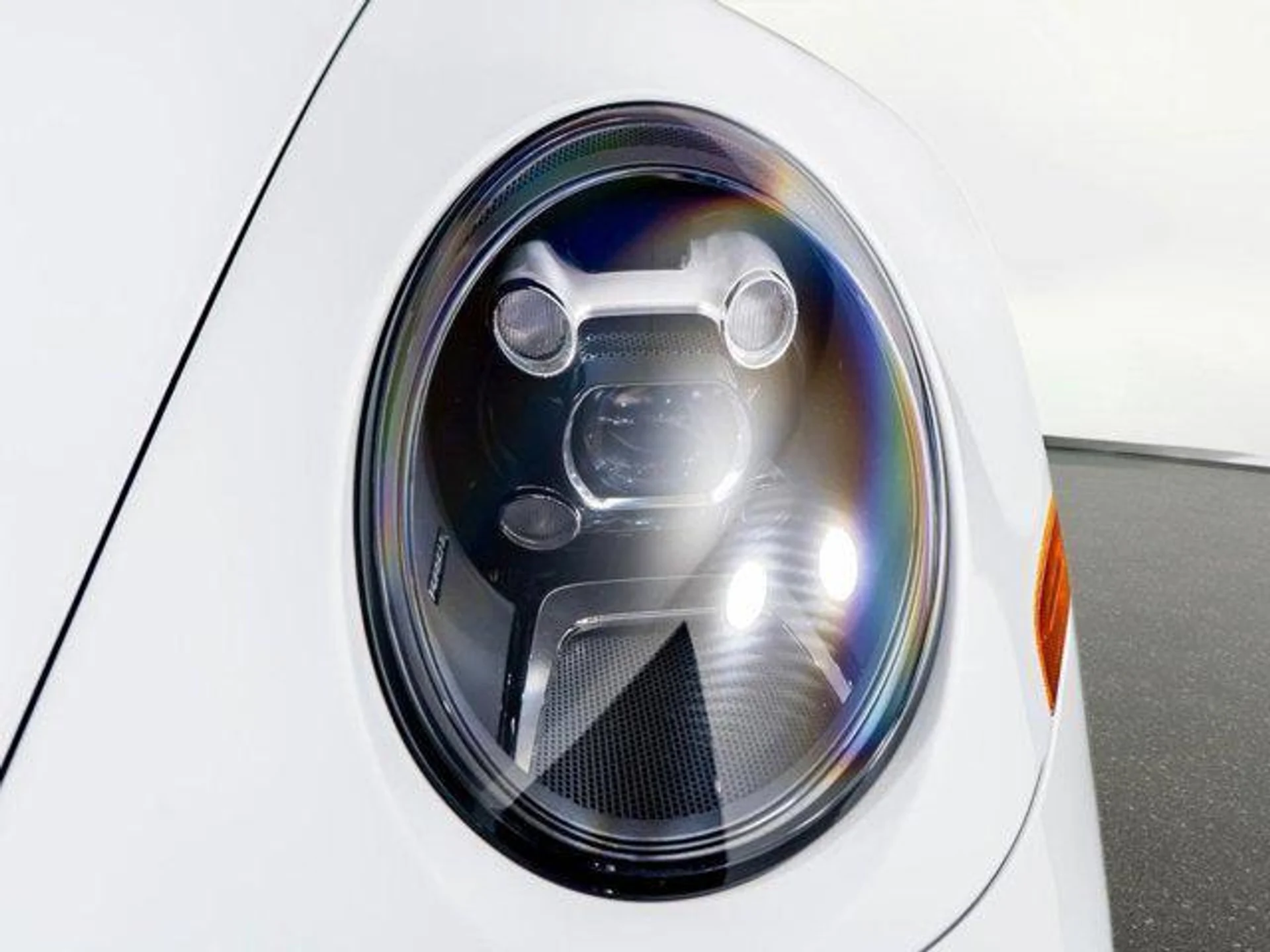 mph022_3254919893_ht_QMS_809h_V_Awf_Cx_BU_9g5_BCK_y0_149fa379a8