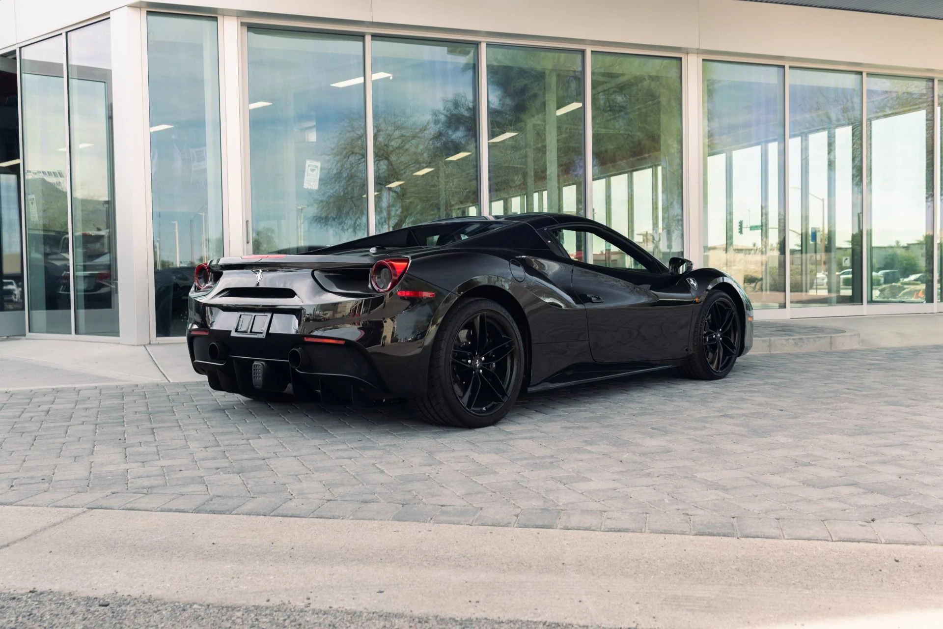 mph022_3256757740_Used_2018_Ferrari_488_Spider_1771975772_623abca858