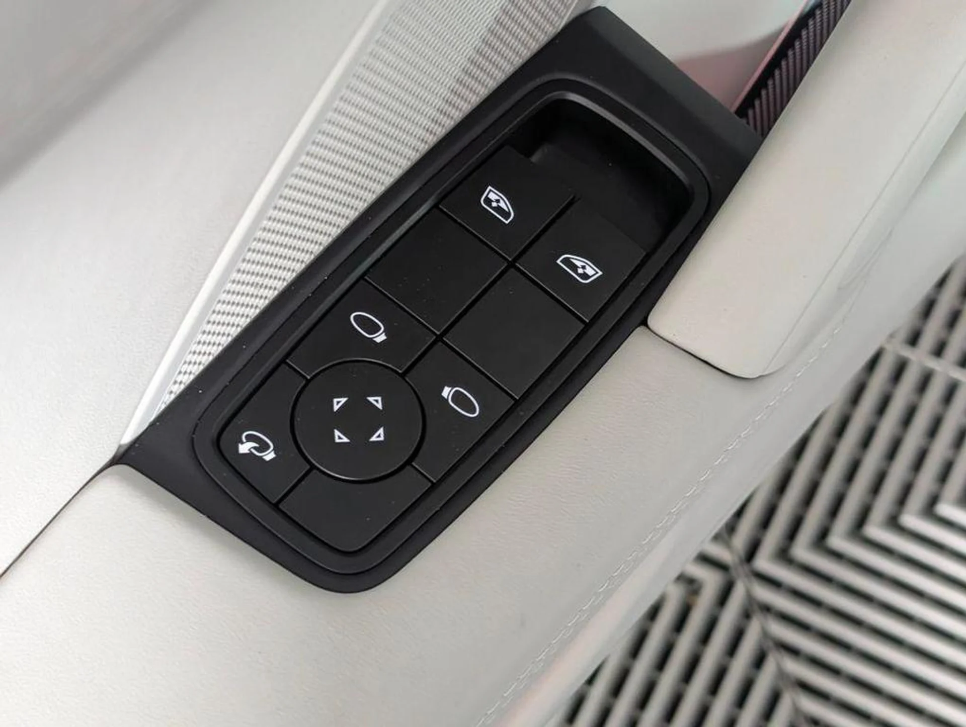 mph022_3265828582_p_Wycs9_Bf_K0_Syu7hkuu1_ZCQ_Ci_qs_9713d56b9b