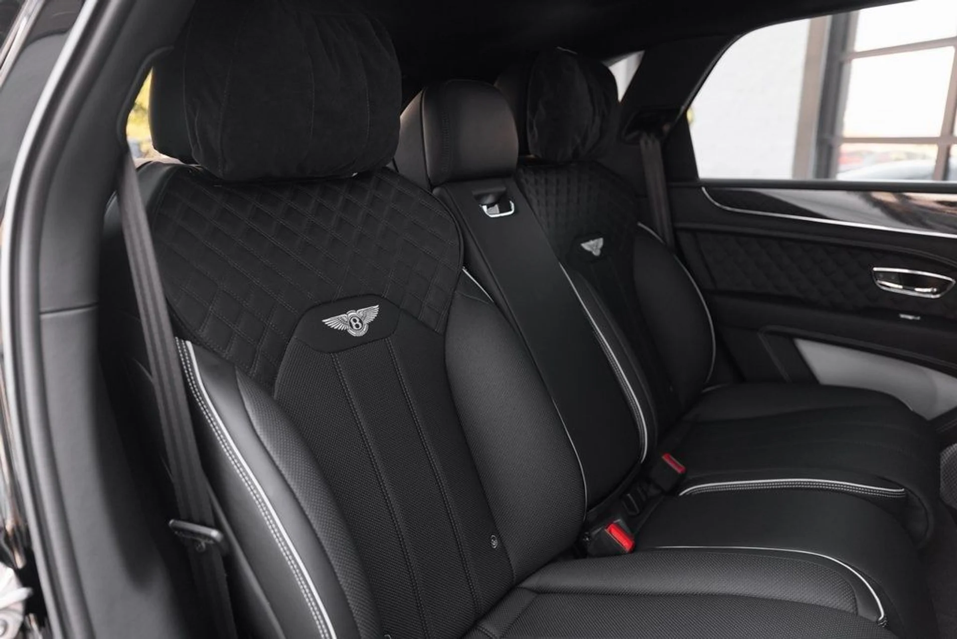 mph022_3268392534_534988aa63f8bccaf1fe6a2ed2115e08x_c0186e67ee