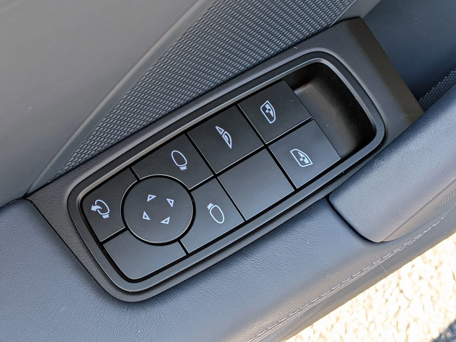 mph022_3272398762_147073e5ede1725e8ff270f3295a0c1ax_f7c0e156c6