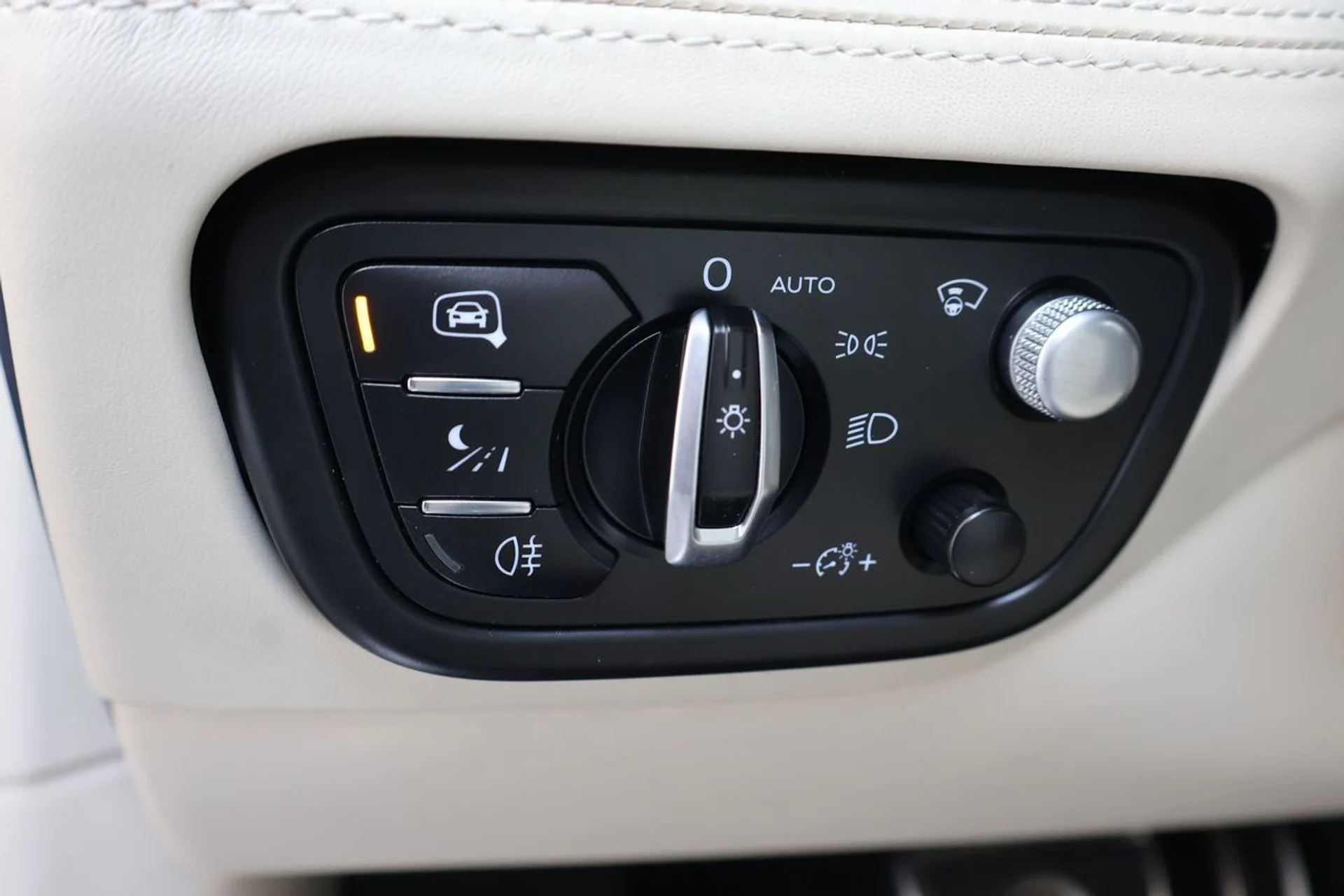 mph022_3279001916_23_86f073f5db