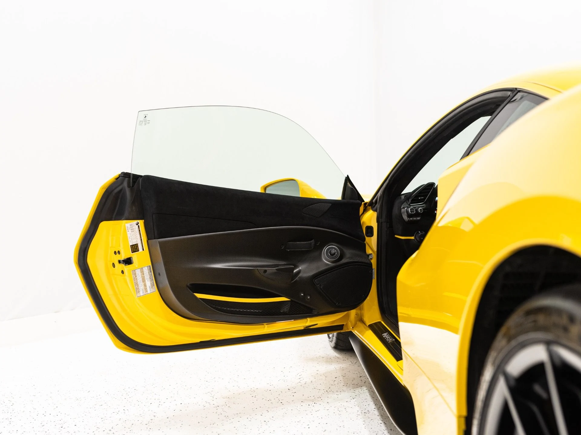 mph022_3279155963_13284_p23_l_39c7d9a567