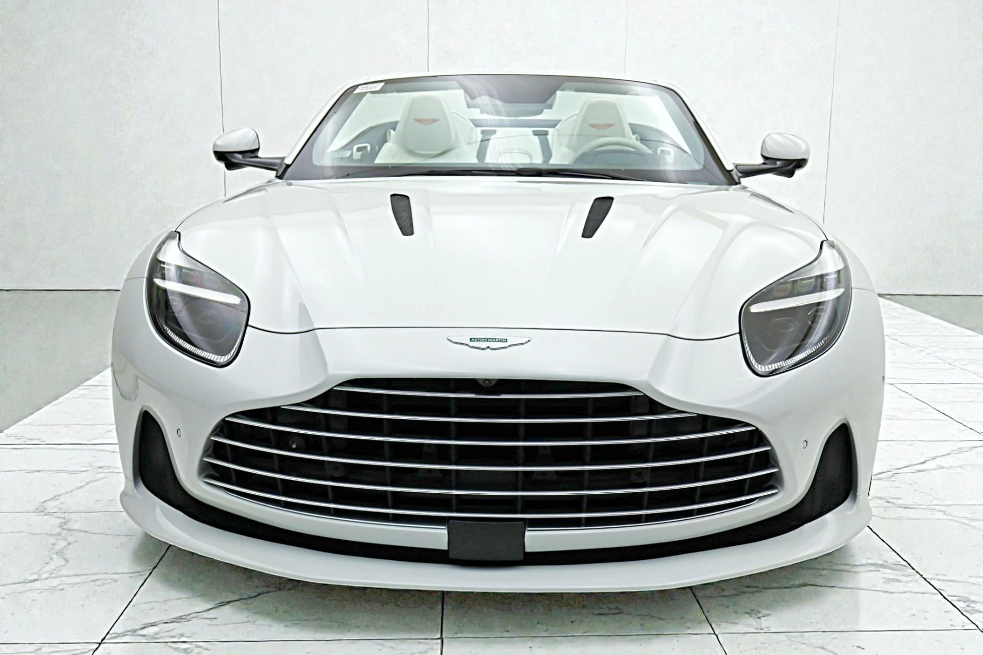 mph022_3281615685_Used_2026_Aston_Martin_DB_12_Volante_4667ead854