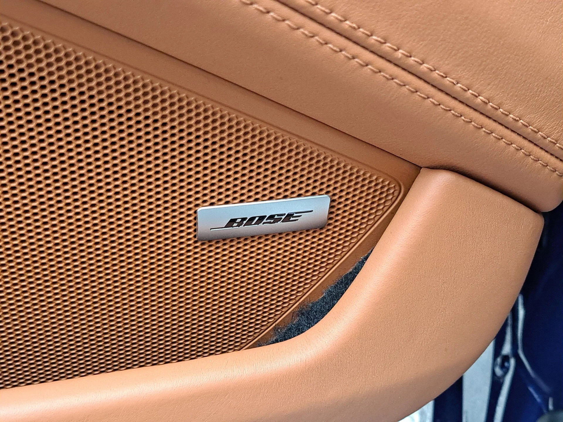 mph022_3282134053_4dcfc37a0c0938765058c0df4373f6a4x_313b04c327