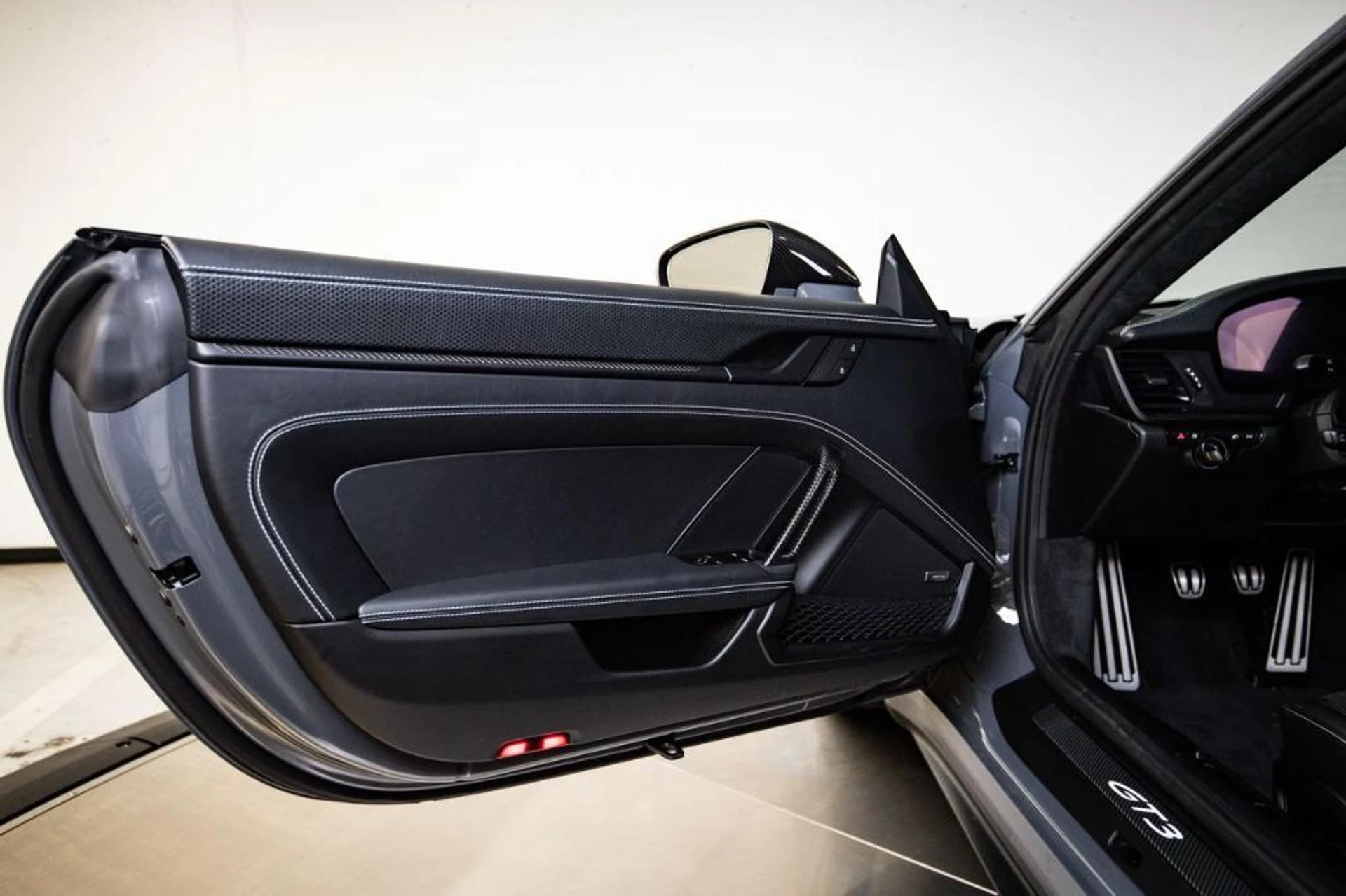 mph022_3282899291_I4_Z_Advlo5g_Gr_Tug_Lg_RU_Dt_b4vf_U_c4b2c3b2da