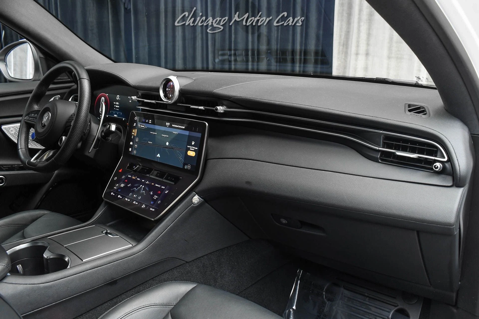 mph022_3298804260_13156_p23_l_2eb184481c