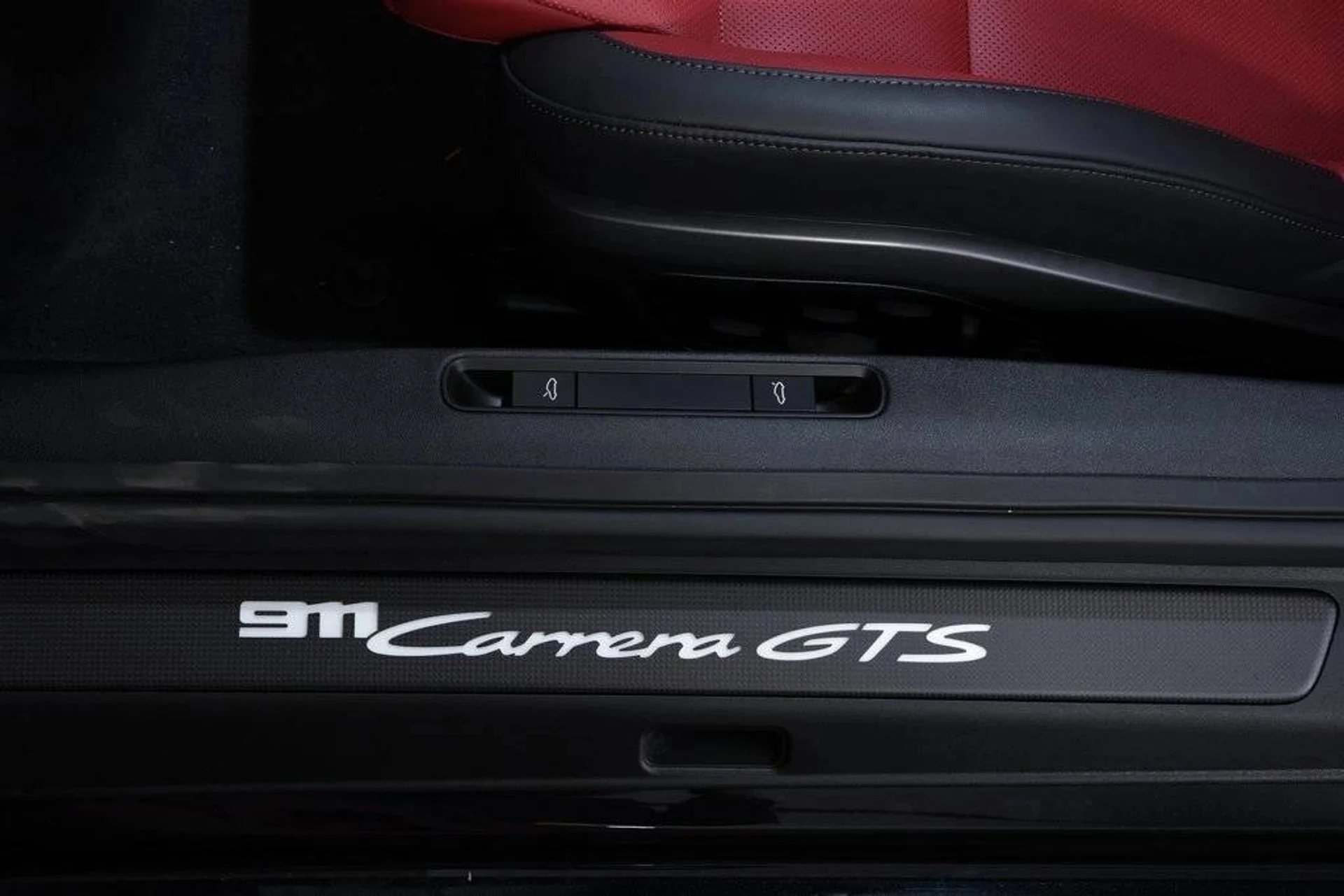 mph022_3304267887_62b05f253f538b48e018879ca9284700x_d46b302dee