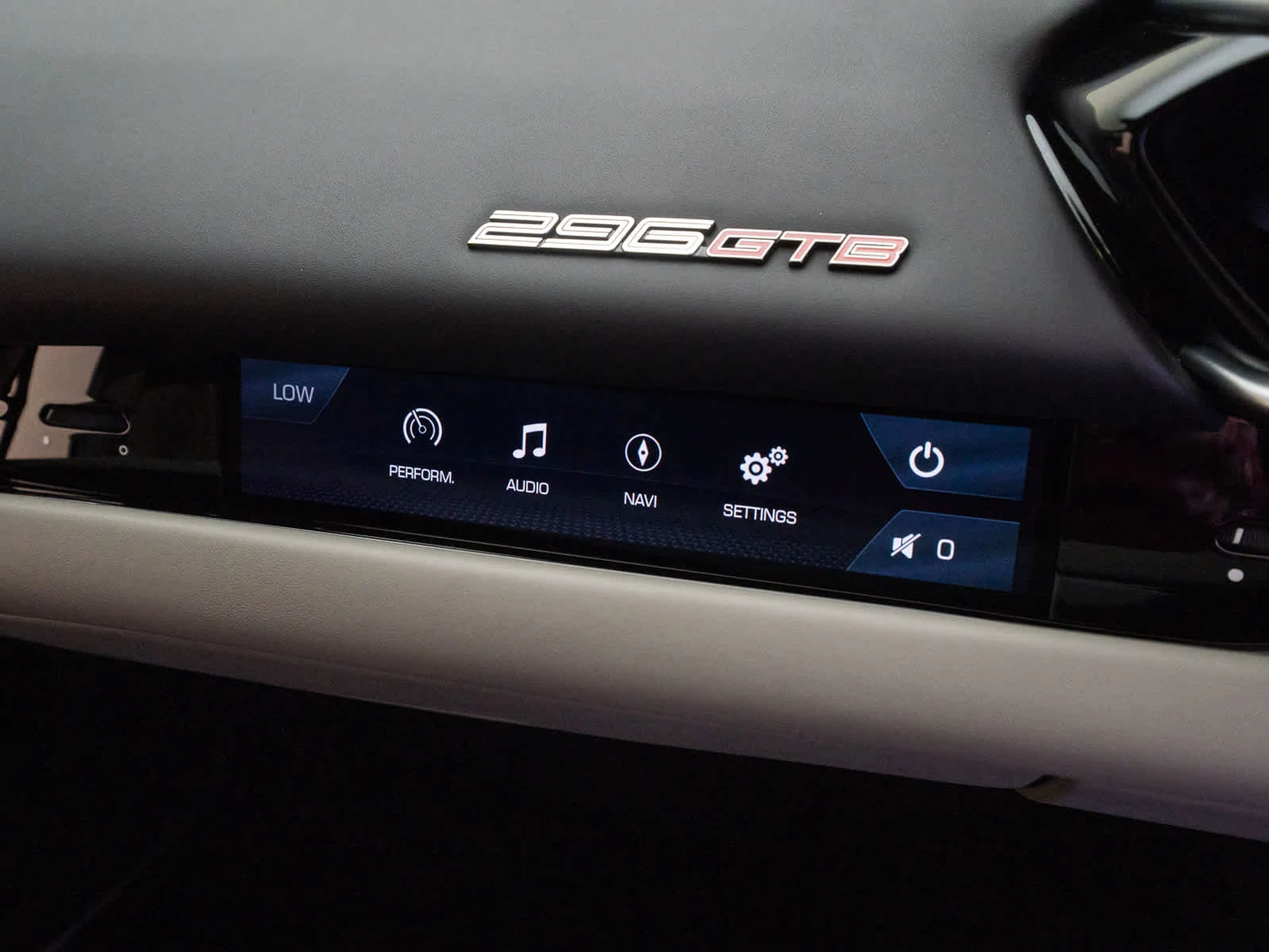 mph022_3306505188_1ab5c9bd8f948a75c3654fc5a683f33ex_394bc58876