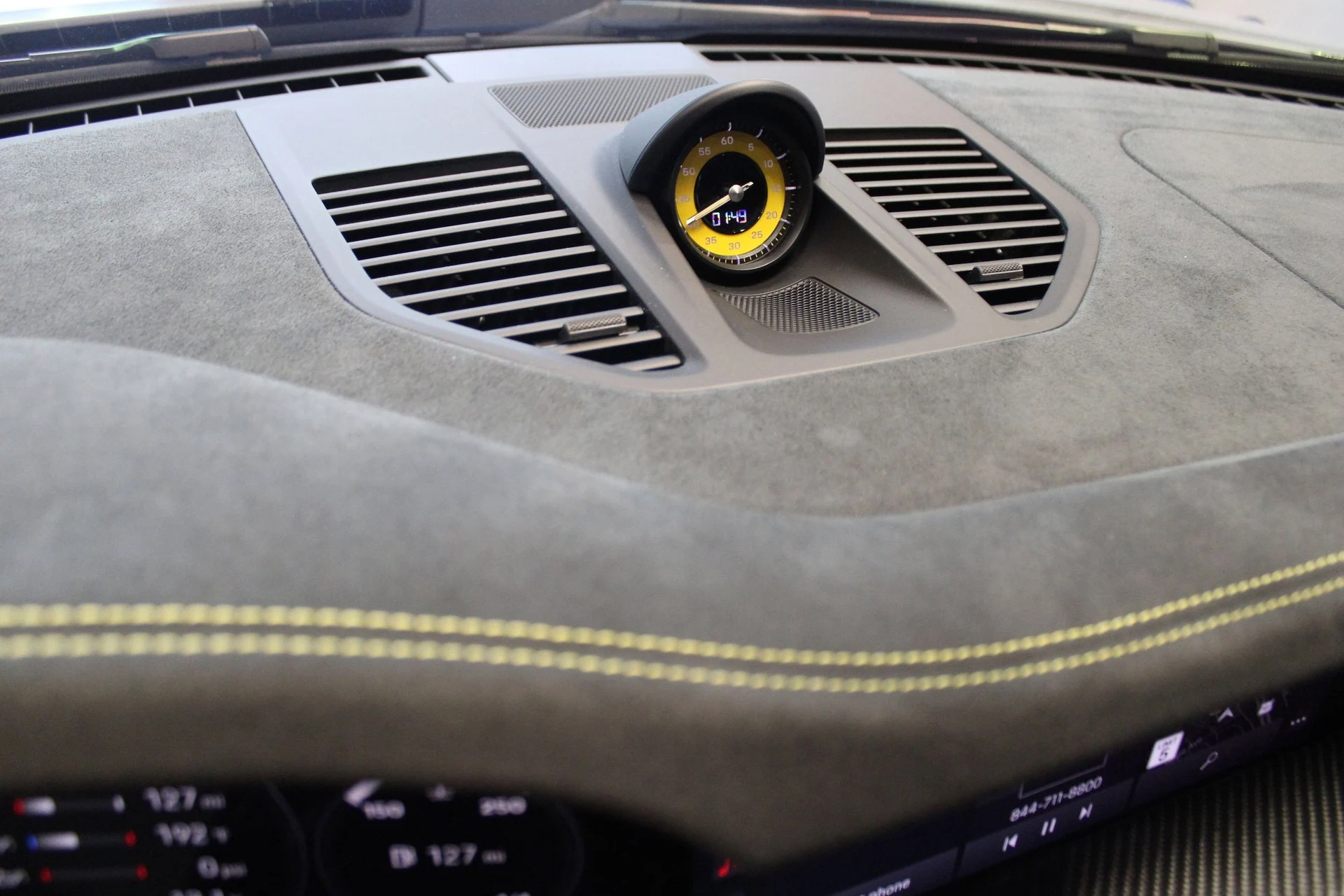 mph022_3311887750_7a04d50d2389a5fbf0a050f8c00be6a9x_296295910f