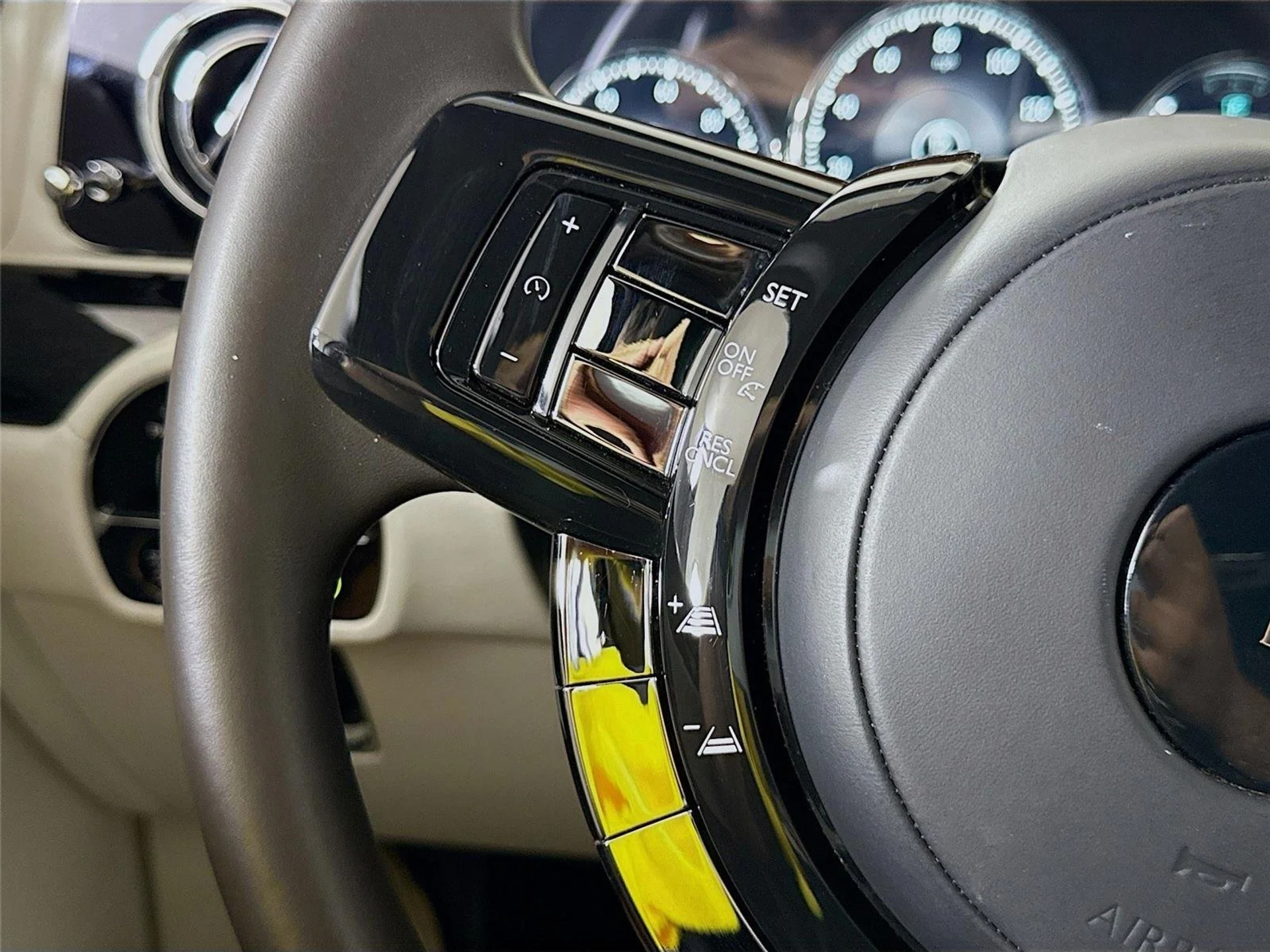 mph022_3312165331_7eeaf91cea170d9e878f6305874630a1_d60a327839