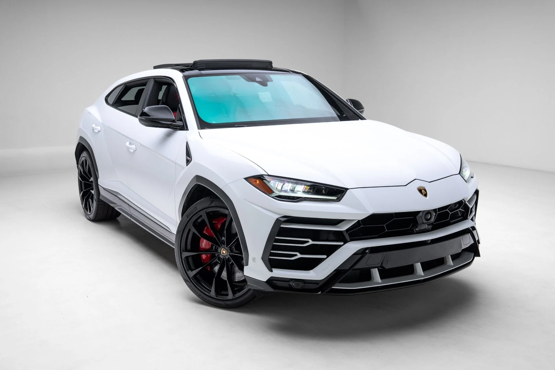 mph022_3315321052_Used_2021_Lamborghini_Urus_1775759137_87e23ba227