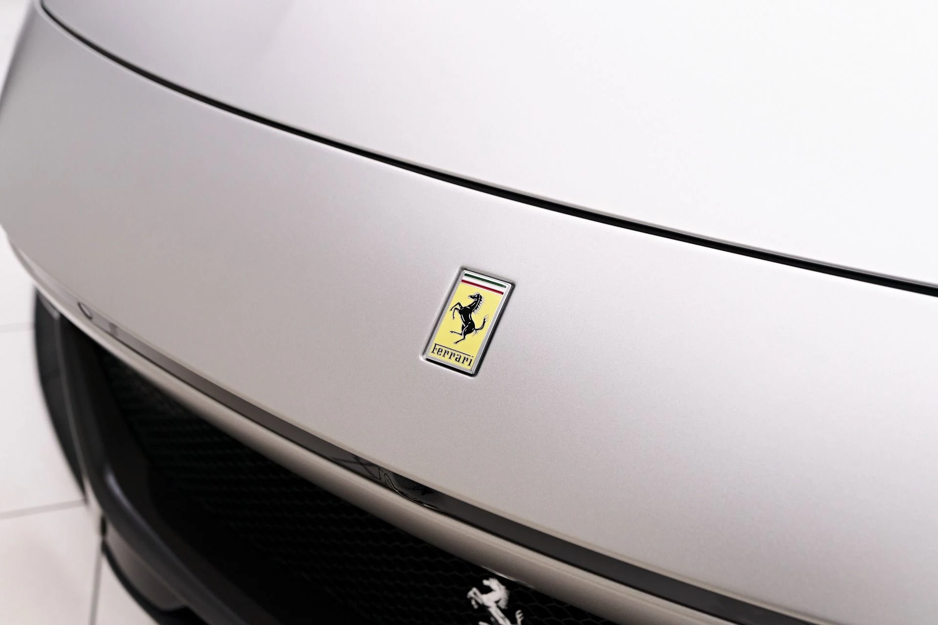 mph022_3315820377_Used_2024_Ferrari_Purosangue_Base_1757201156_e87679a3a3