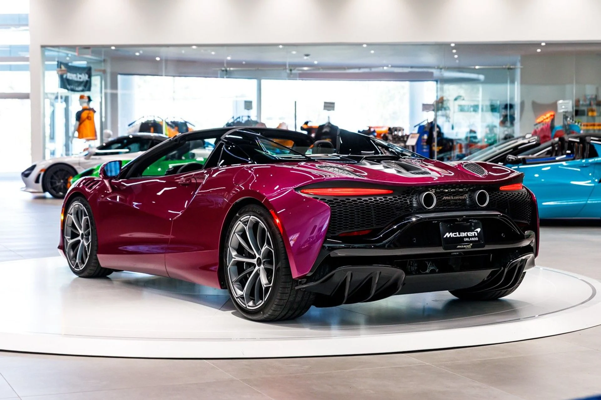 mph022_3316973301_652_p23_l_b9b748c3ff