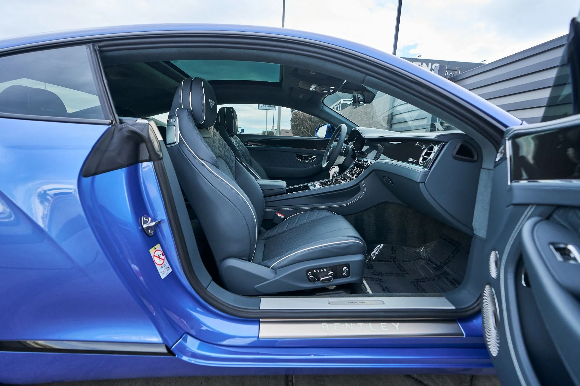 mph022_3316998742_Used_2023_Bentley_Continental_GT_Azure_1761755969_31746818ae