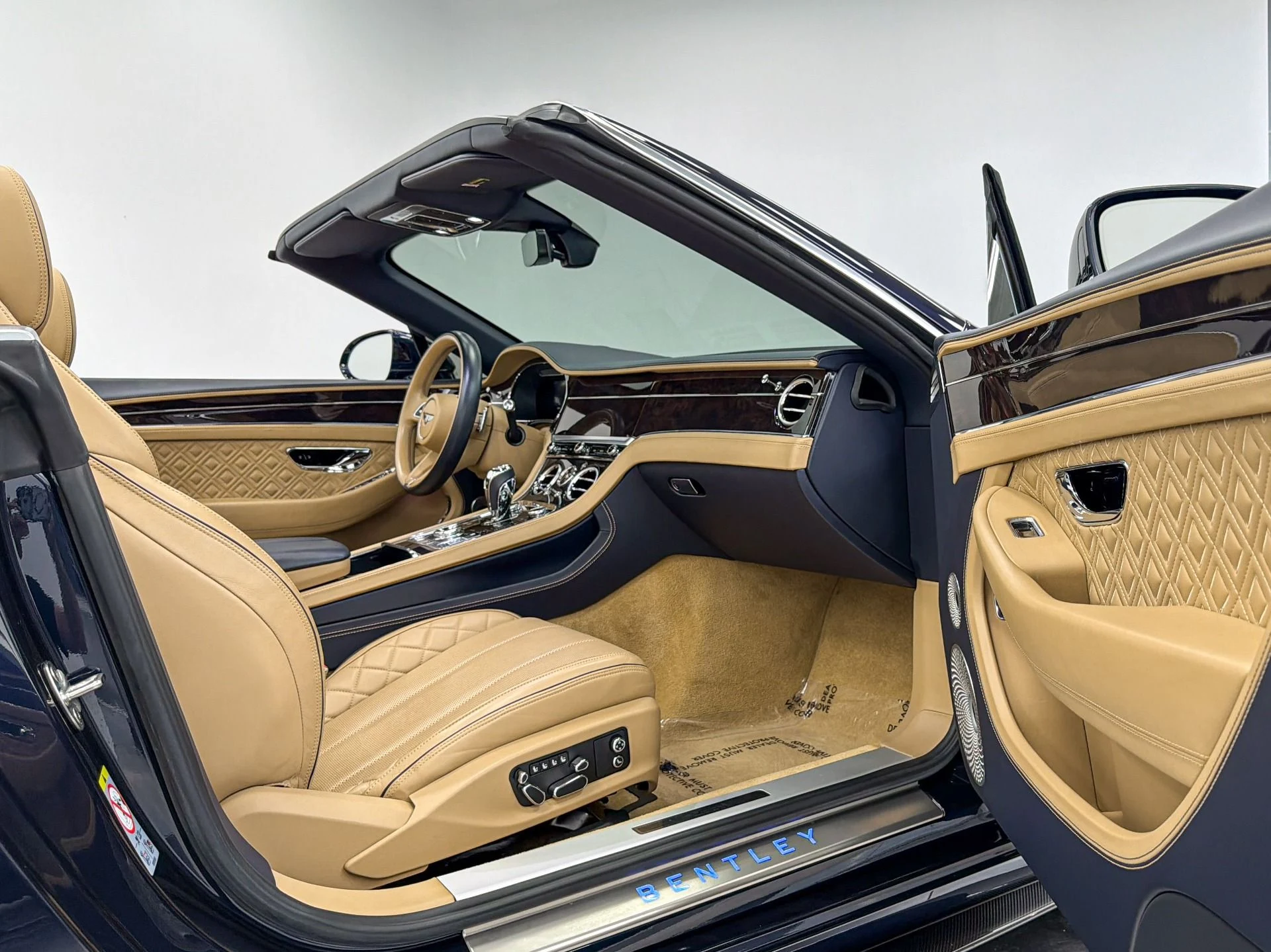 mph022_331808239_Used_2021_Bentley_Continental_GTC_V8_Mulliner_Driving_Specification_Touring_Specification_1781894141_65b53fe869