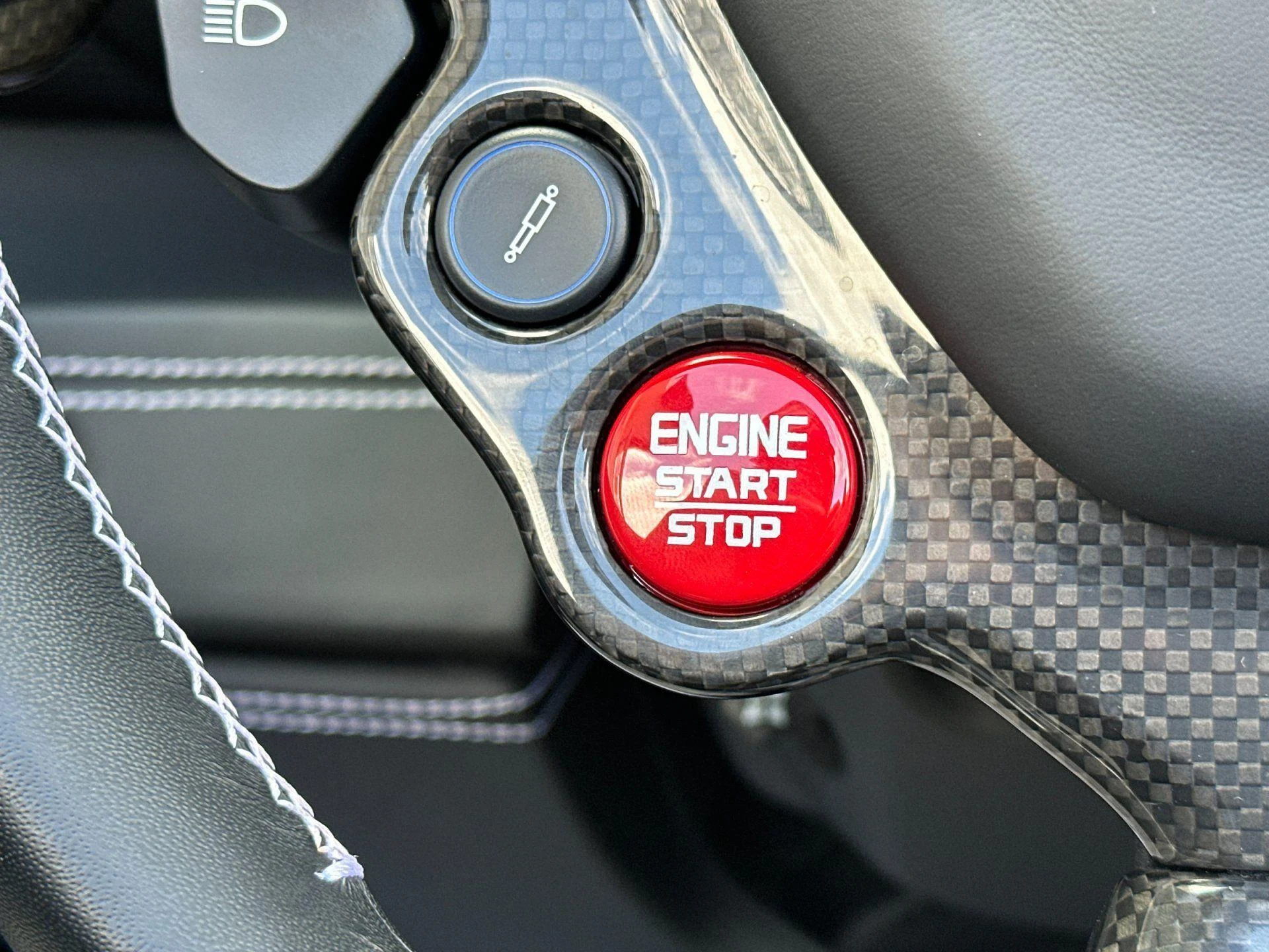 mph022_3318305361_Used_2018_Ferrari_488_Spider_1776240649_a2316b5a4a