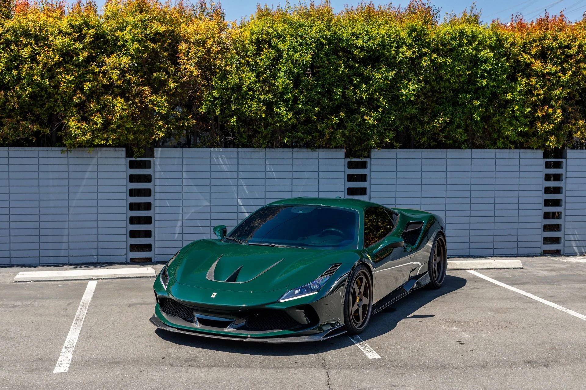 mph022_3318558574_Used_2022_Ferrari_F8_Tributo_1744415615_8da1db3b26