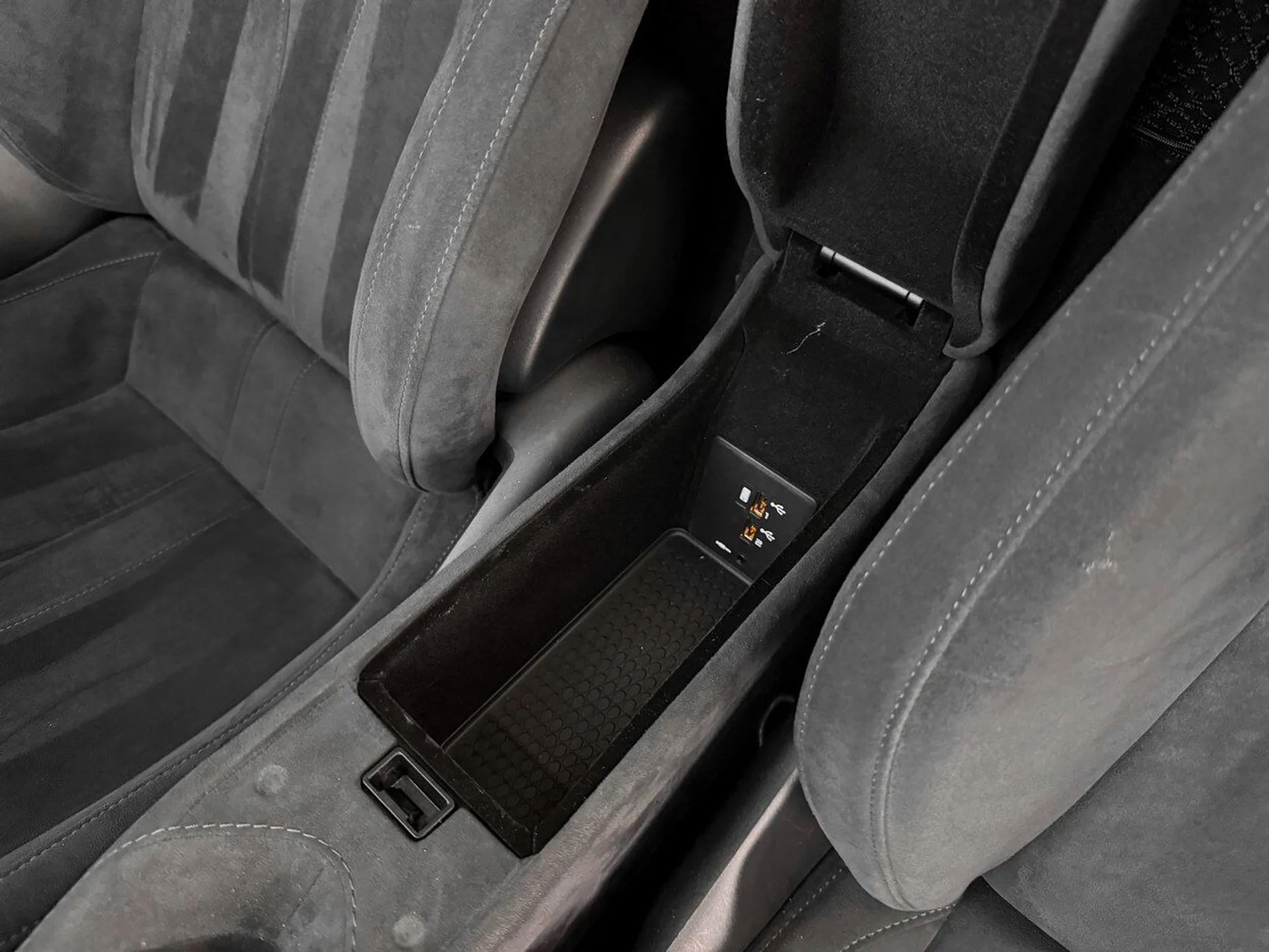 mph022_3320178955_1c502662f6634157089db241b986f05e_5fe3069be4