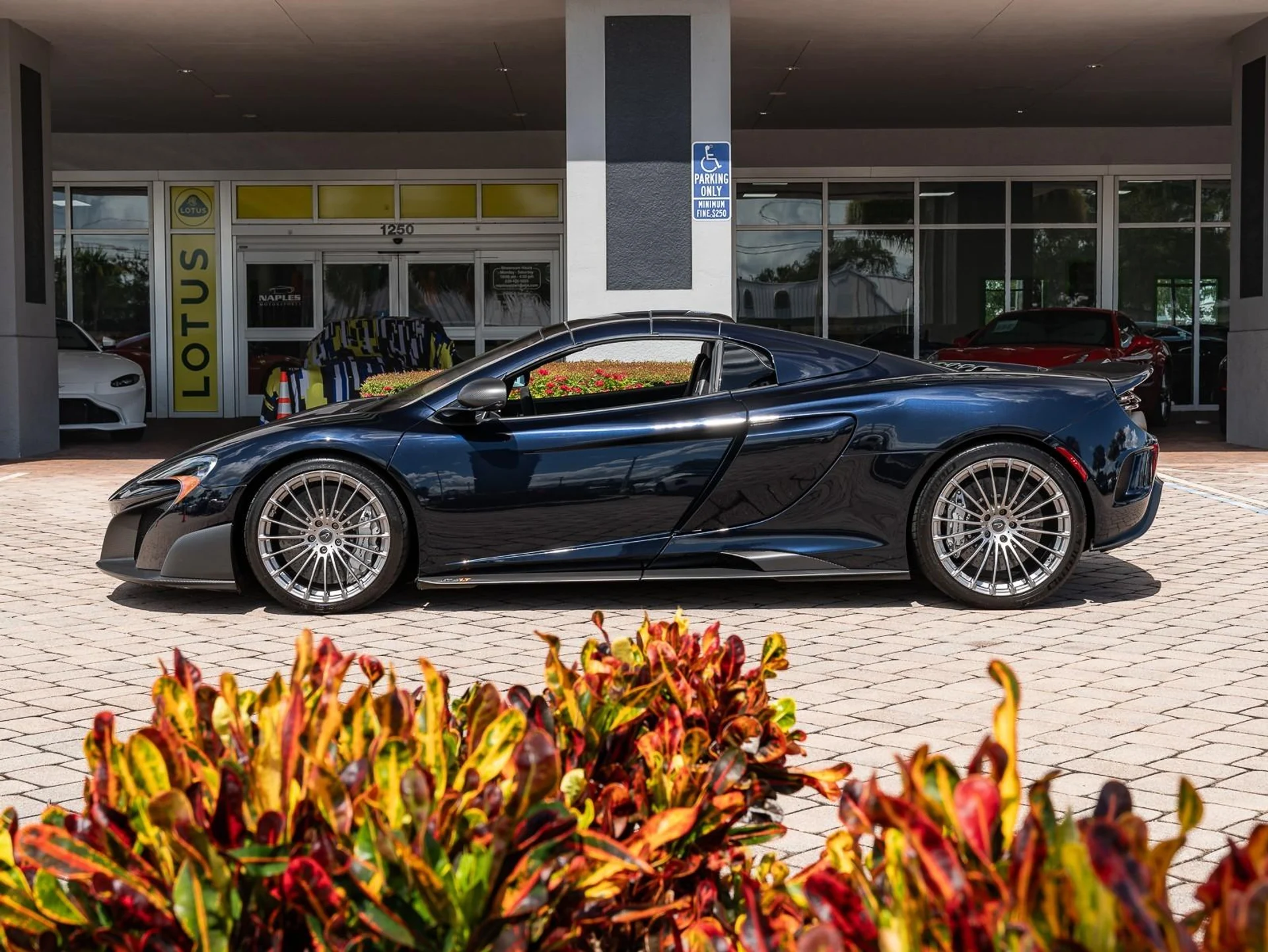 mph022_3321250283_Used_2016_Mc_Laren_675_LT_1755029265_c8240526eb