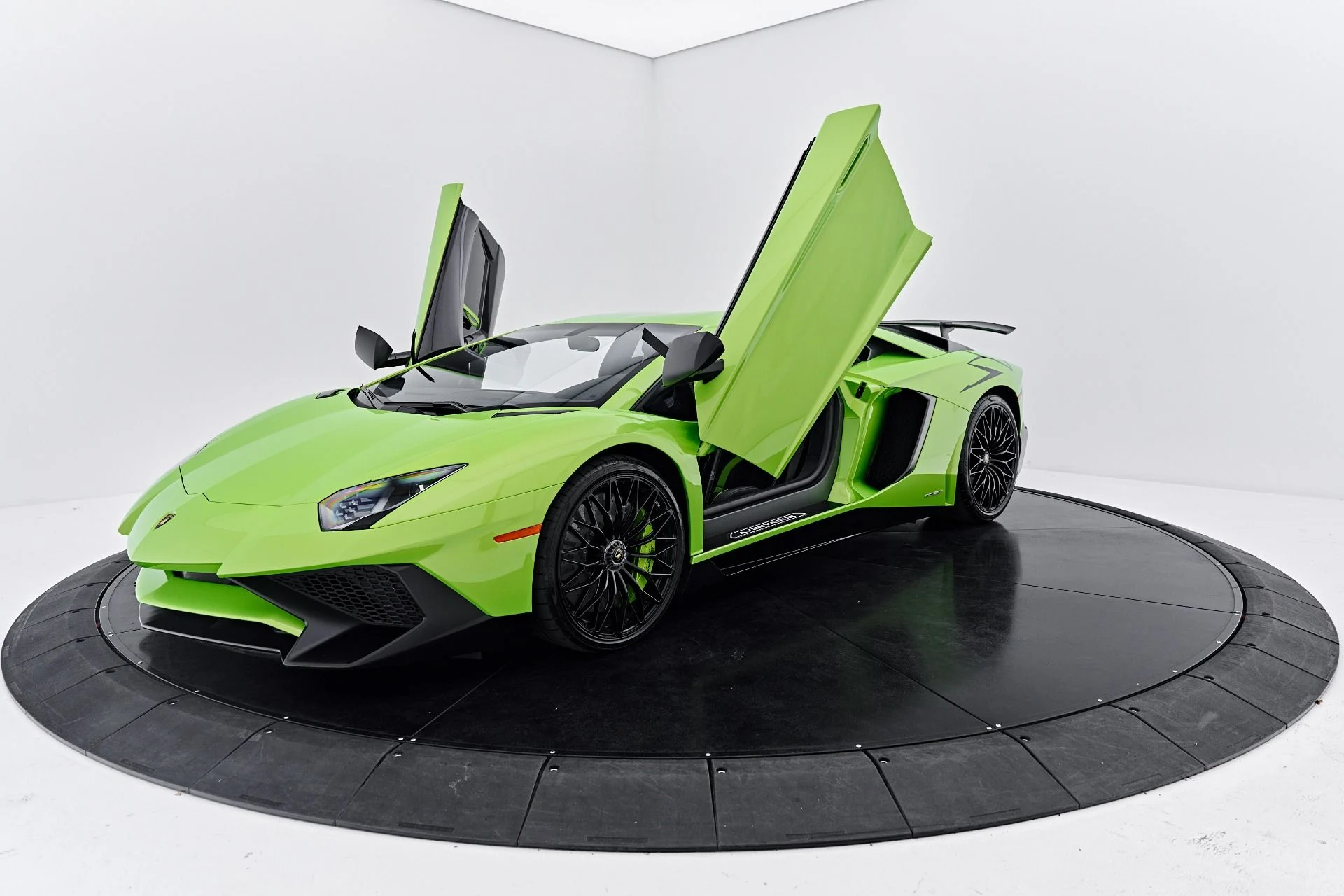 mph022_3322735052_Used_2016_Lamborghini_Aventador_LP_750_4_Super_Veloce_1791227465_3583a581ca