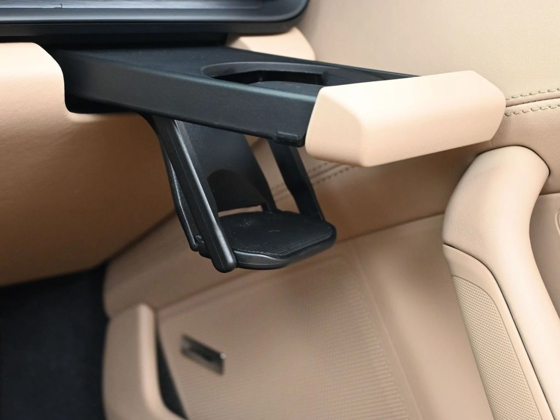 mph022_332393670_ba2a12e67522cbdd19ca9bce29fecb51x_0d79dc41a8