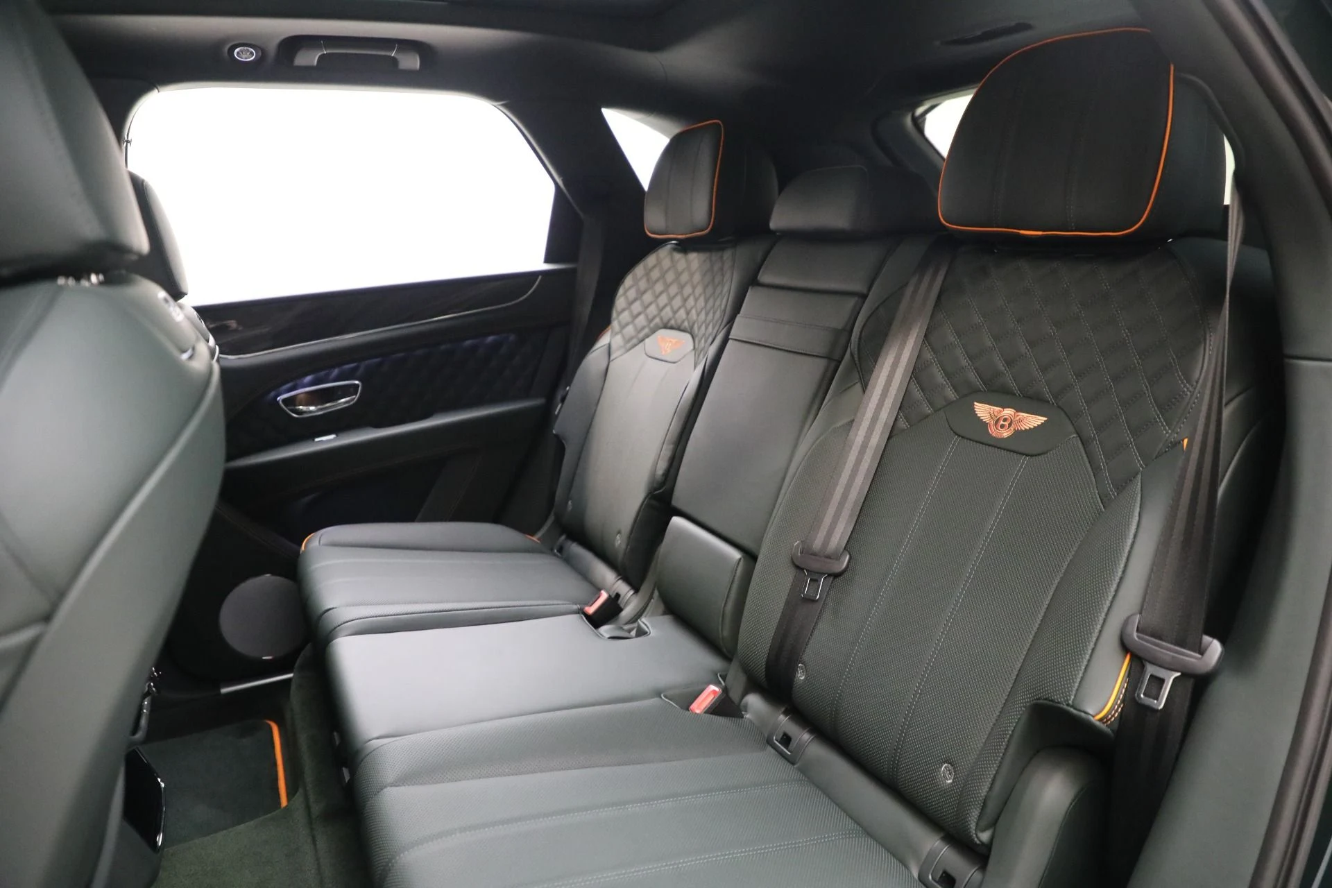 mph022_3328194766_New_2025_Bentley_Bentayga_S_Black_Edition_245129e8b4
