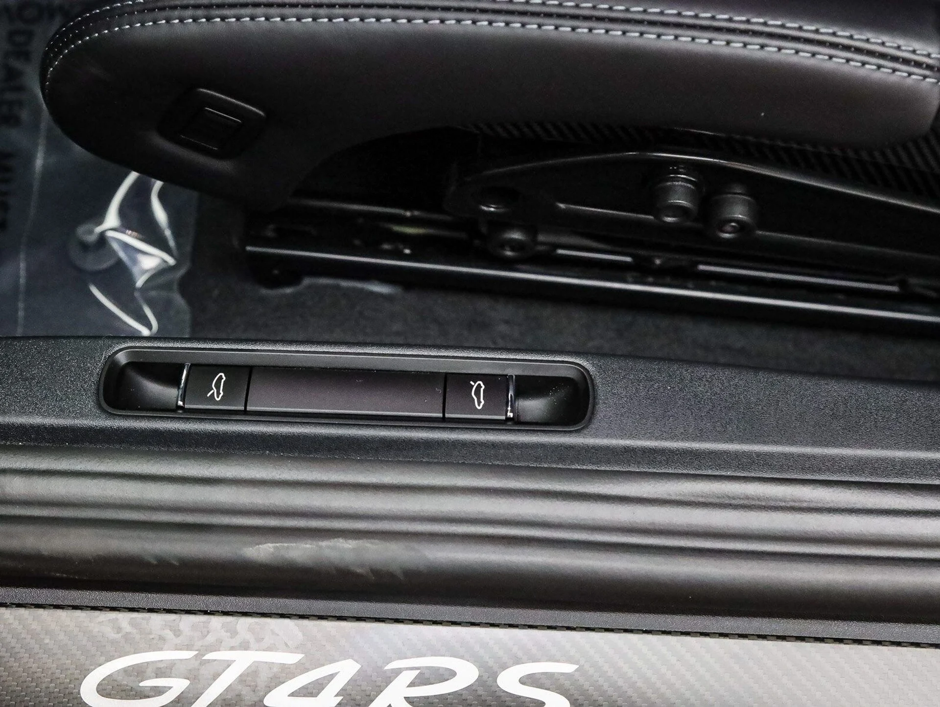 mph022_3329142292_87c7233870e6edb8036e2ea29c3e320bx_c60106a14f