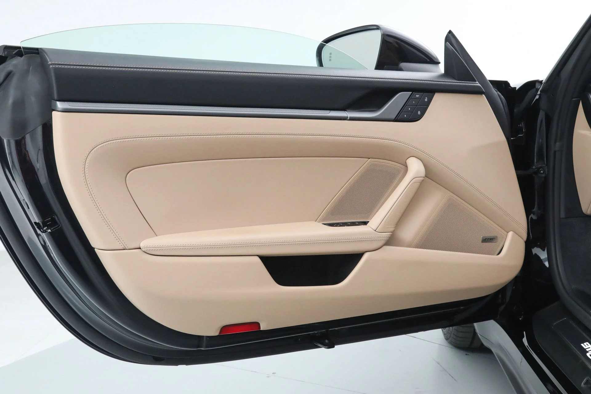 mph022_3338858838_5f289cf9d239f3f96a9321e6020d44b4_d244f2c103