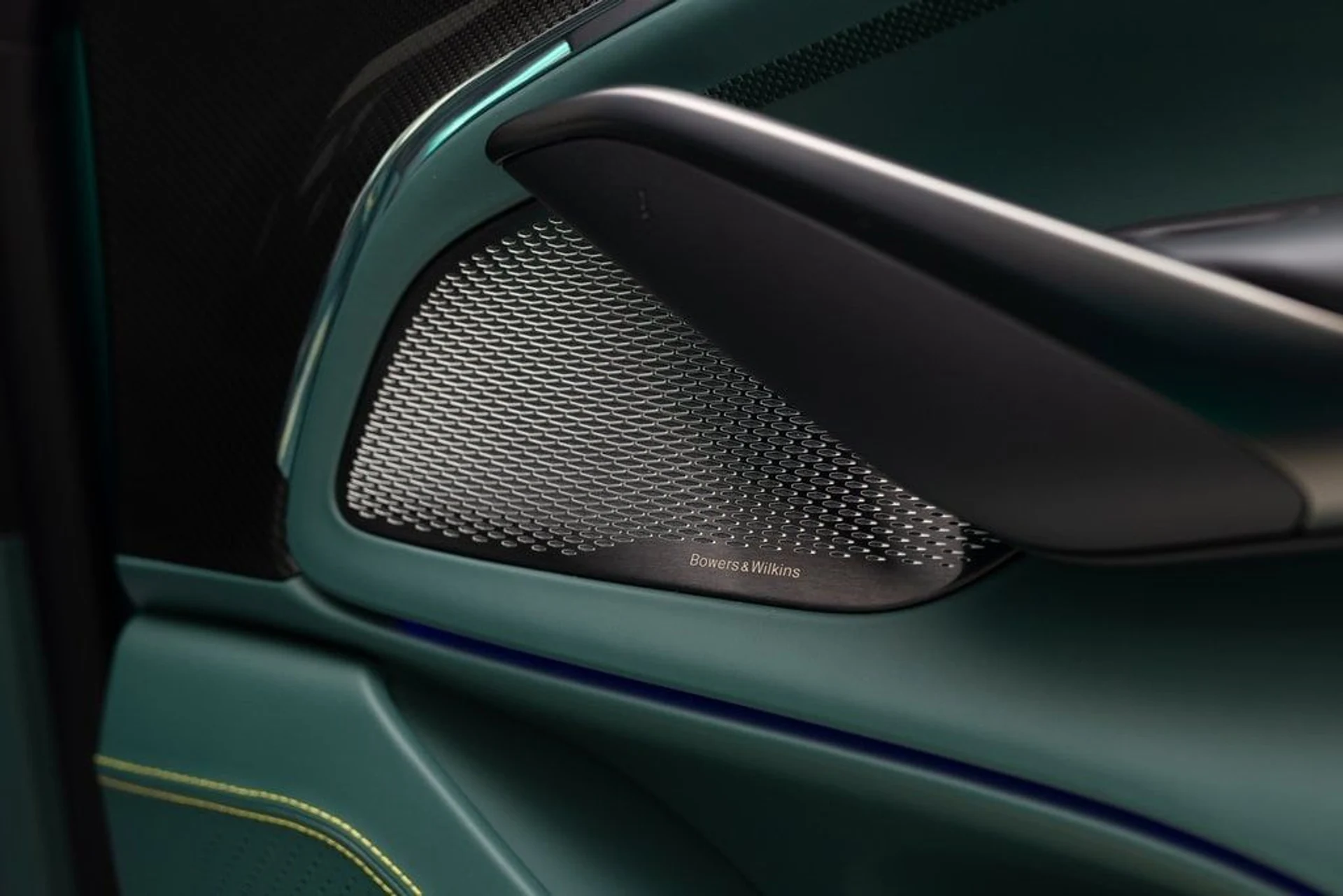 mph022_3339976076_f38a52d6c74df240344c7abb09292012x_3608891c88