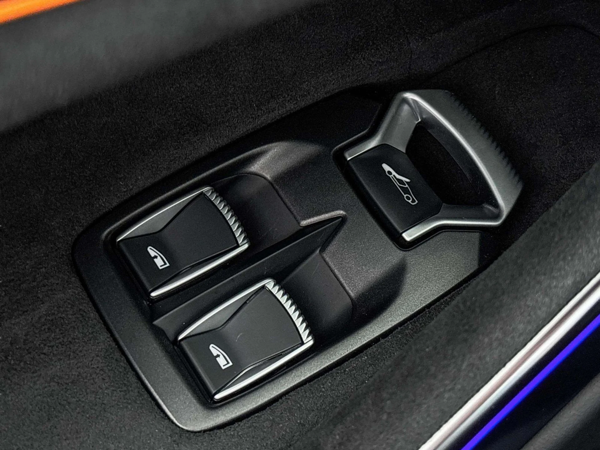 mph022_3340692479_bd5613c7_4ce3_452b_a90c_f099b3ed19f8_78a7359e4d