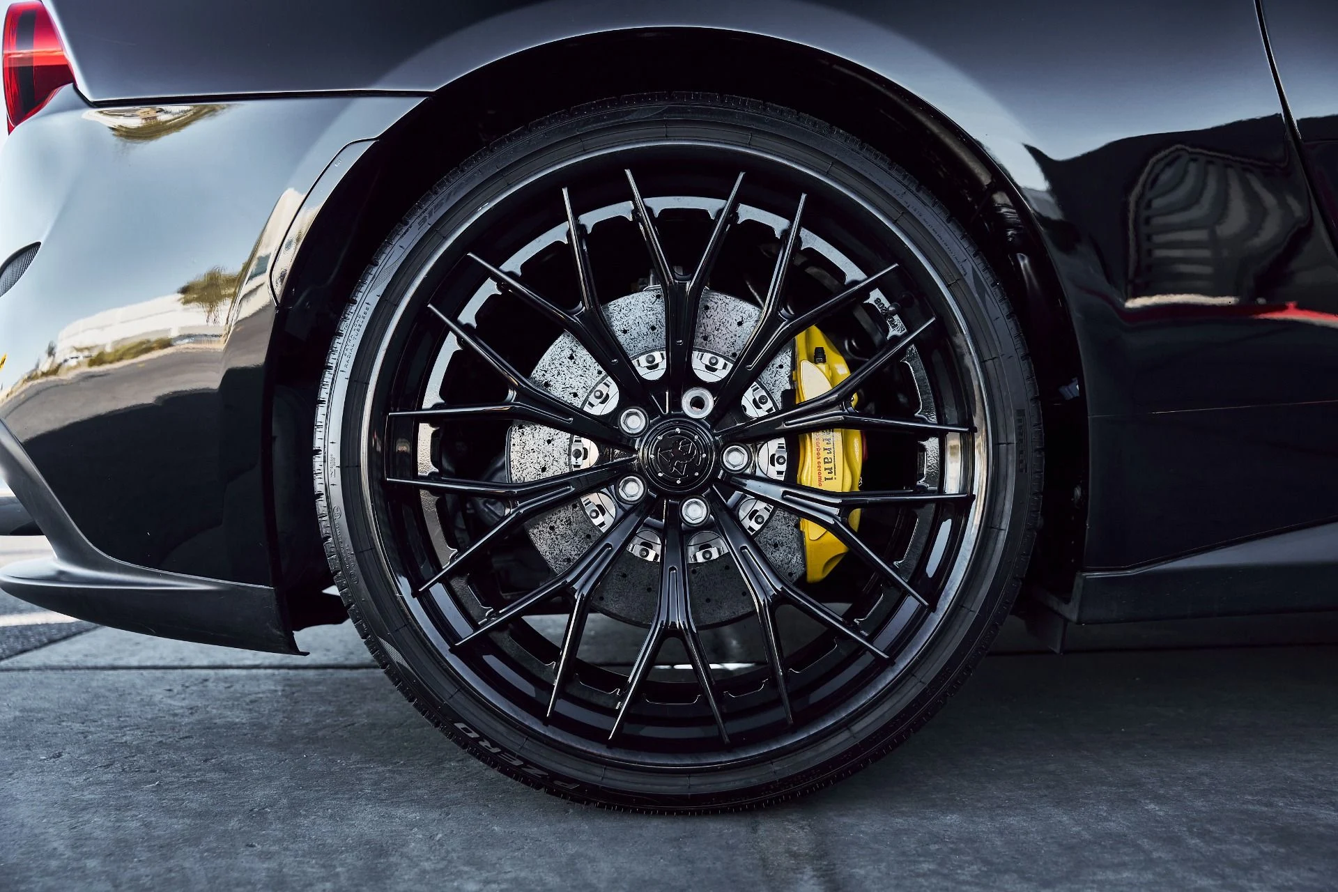 mph022_3341892483_Used_2018_Ferrari_GTC_4_Lusso_T_1770509572_05dc194a28