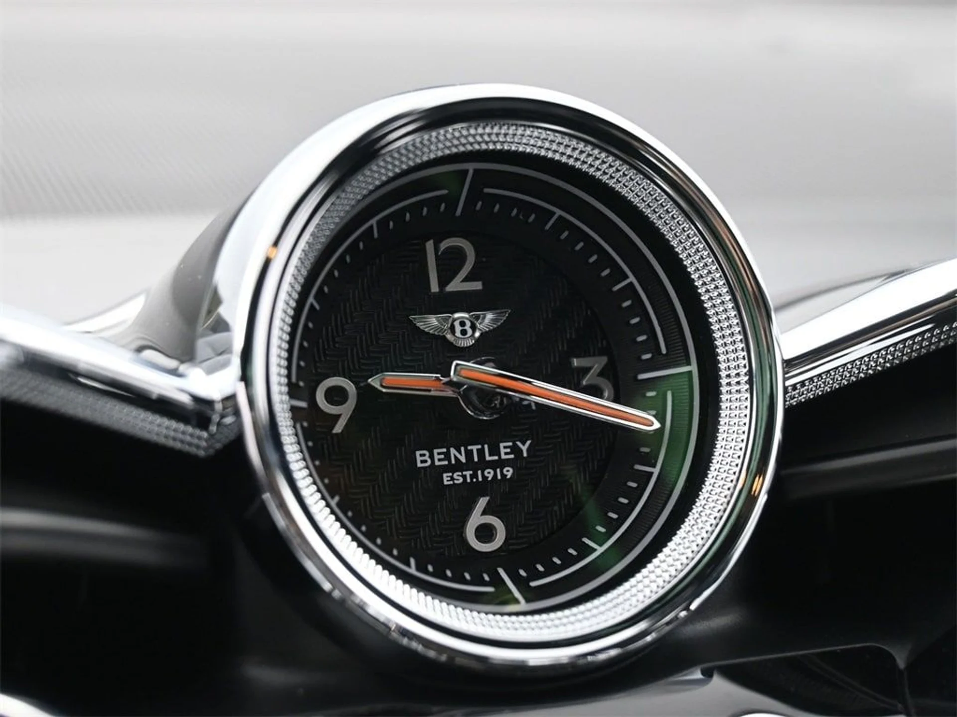 mph022_3345126652_fa86c35a0bf483158b33b4755e919816x_4d9a244b2a