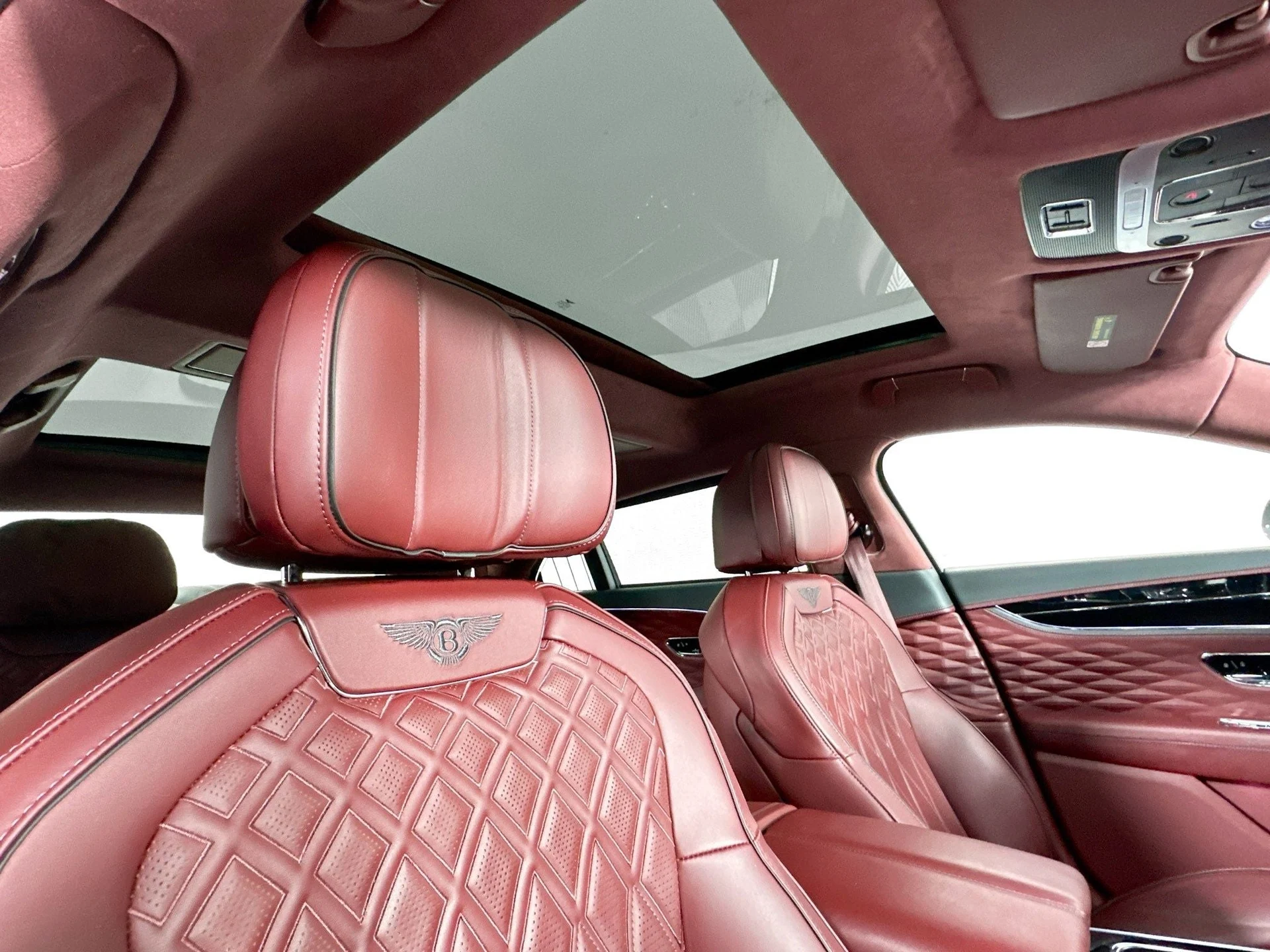 mph022_3348655850_23_2048b42836