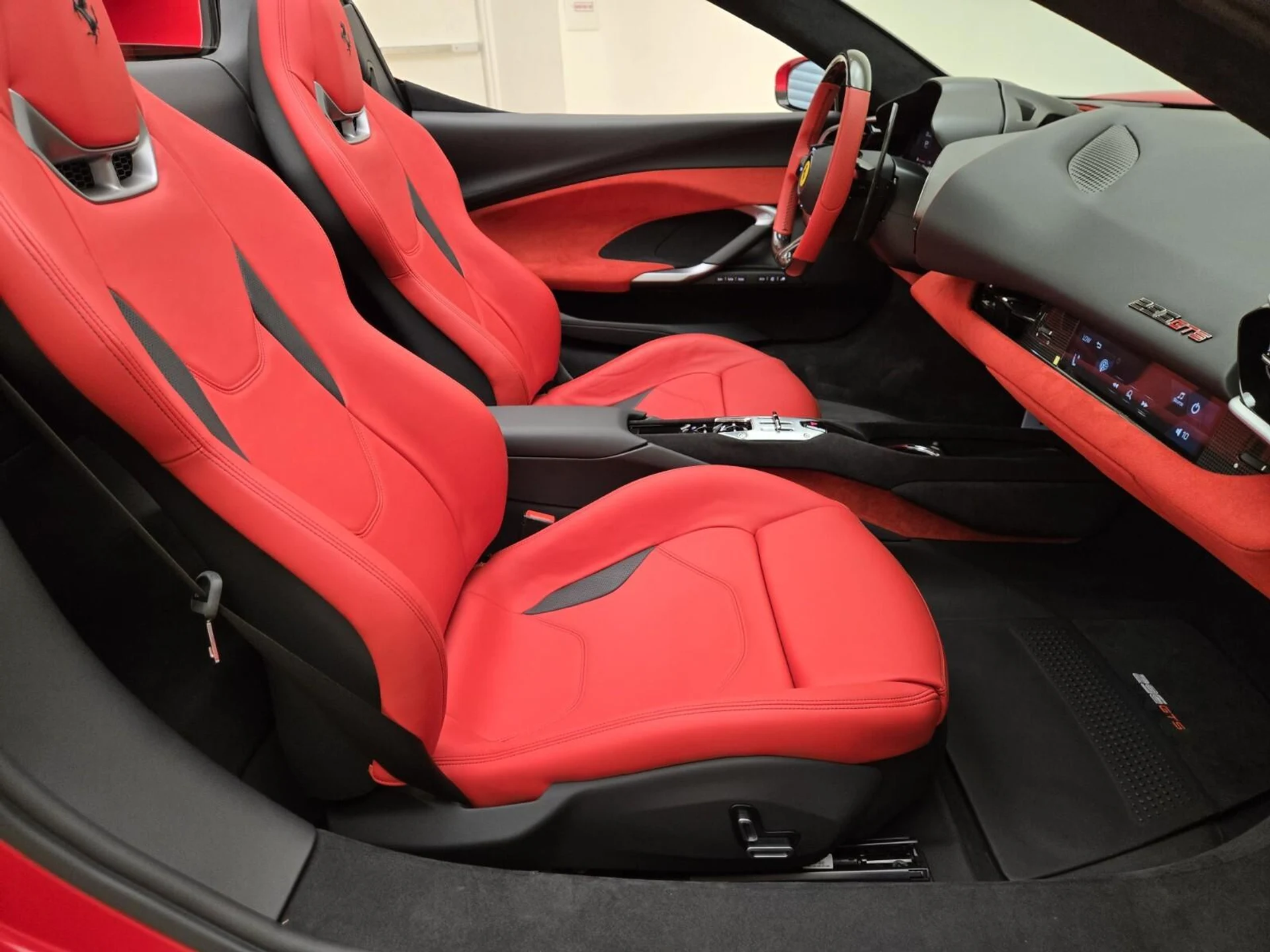 mph022_3350919098_Used_2024_Ferrari_296_GTS_1753251945_c5b1578e2d