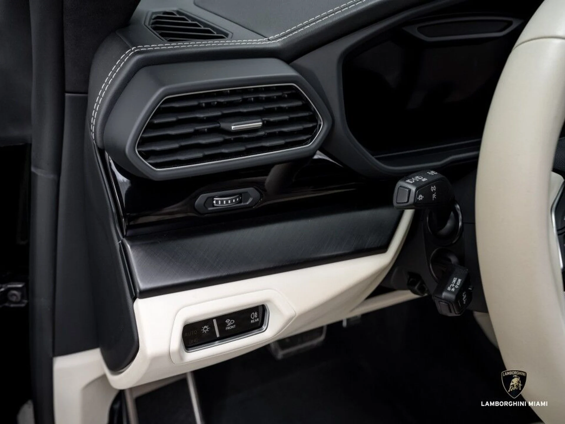 mph022_3353631981_695388265e068baa8e44a4f5f0676313_908ebf4e31