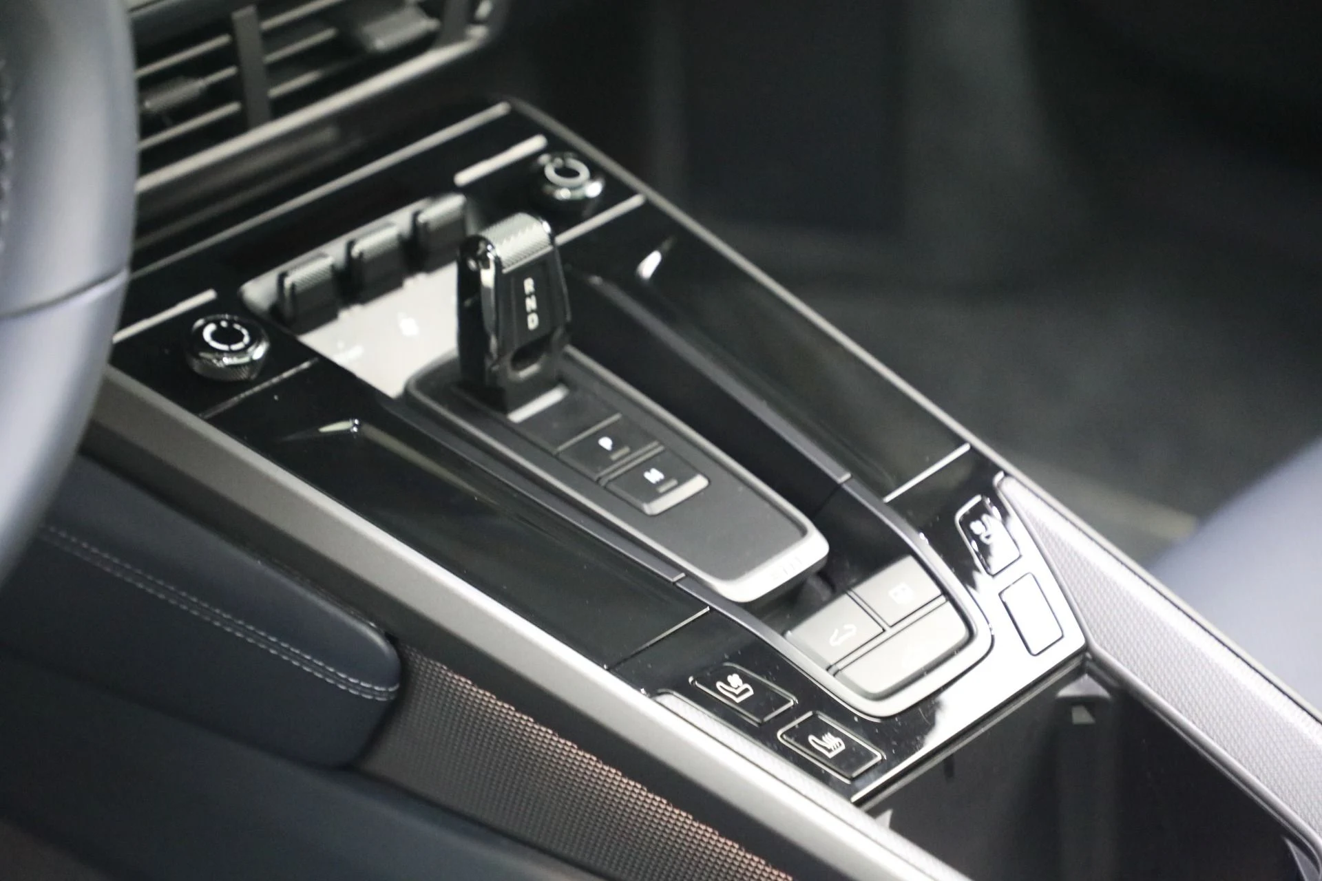 mph022_3356706851_Used_2025_Porsche_911_Carrera_S_1774555687_1b469236cd