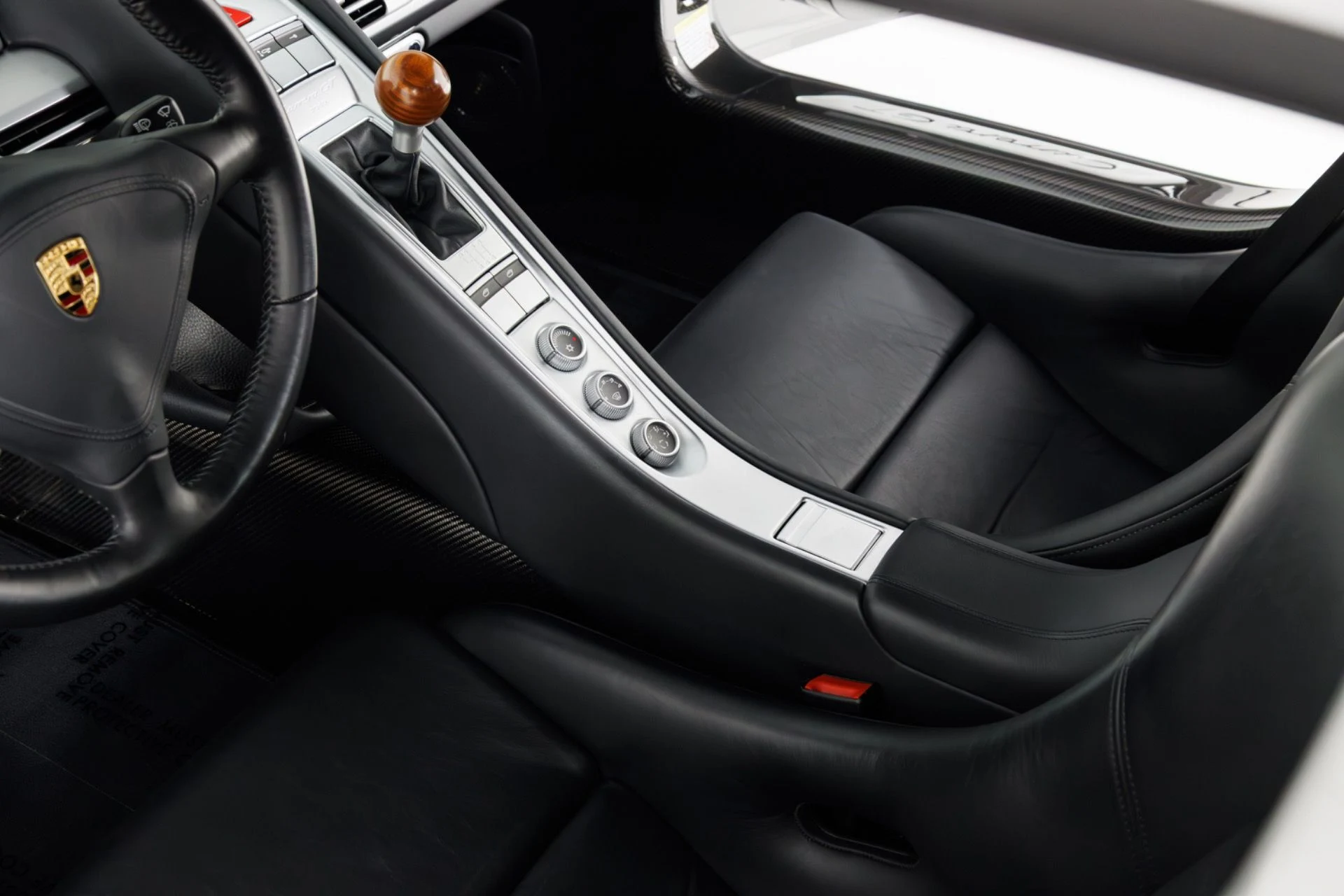 mph022_3356792619_Used_2004_Porsche_Carrera_GT_1780937853_8a07855547