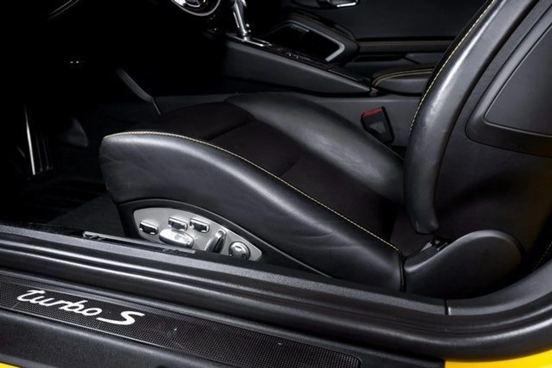 mph022_3358444388_6c00ea9026d99549180108ae55cebec9x_0bbe41f276