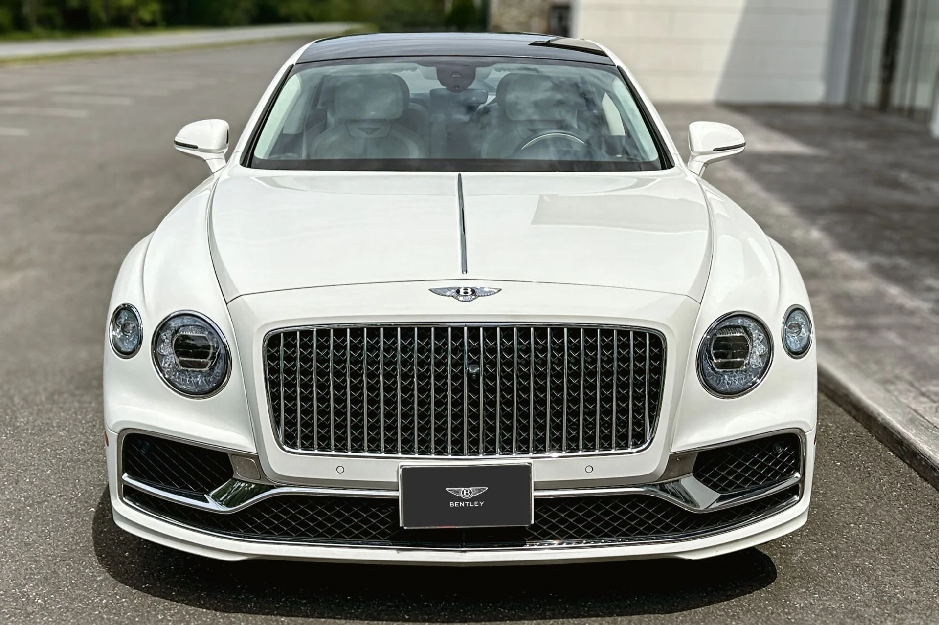 mph022_3362801705_Used_2023_Bentley_Flying_Spur_Hybrid_Hybrid_1782128898_326f10e4f2