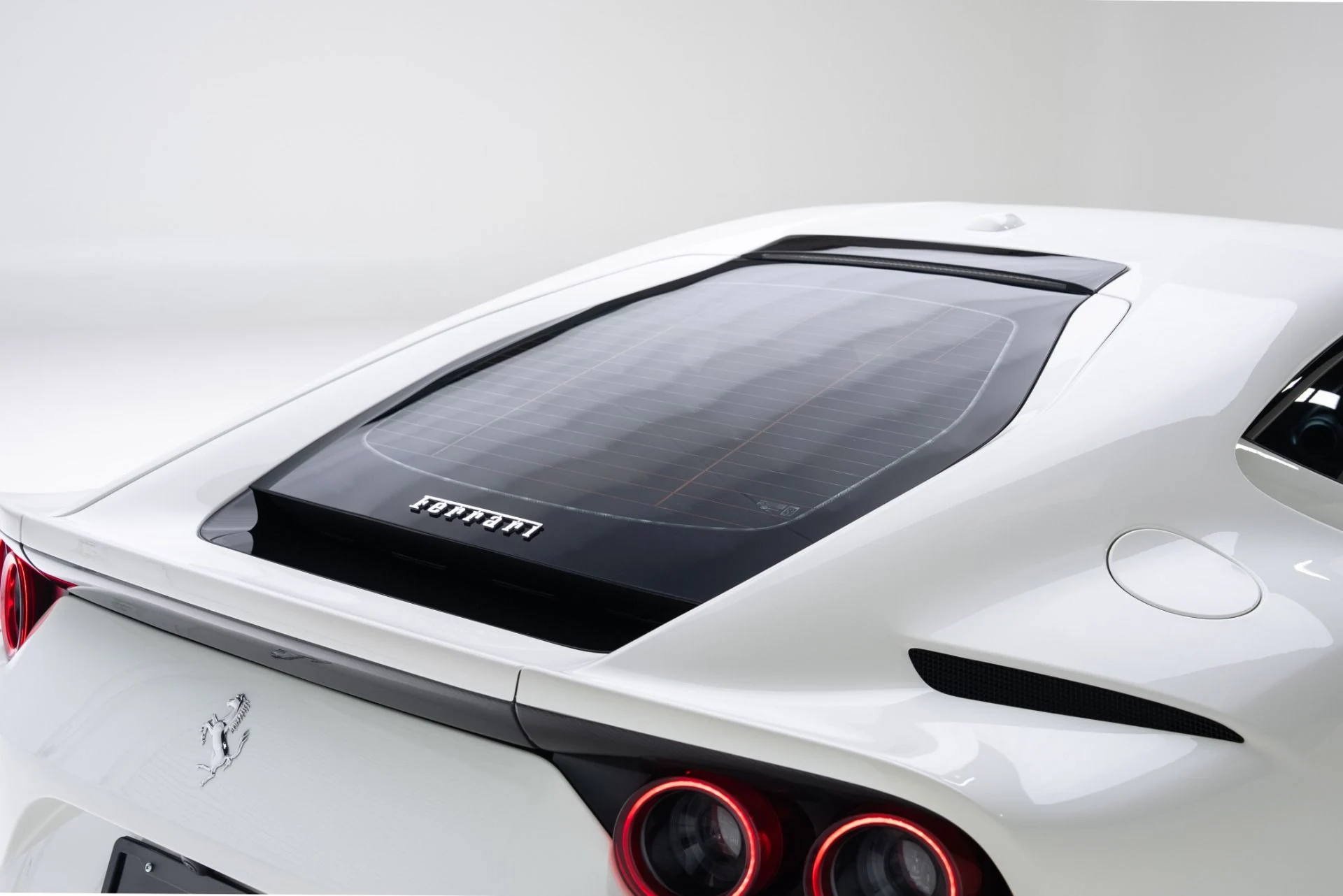 mph022_3374096413_Used_2018_Ferrari_812_Superfast_1770943869_fcaae4a70a