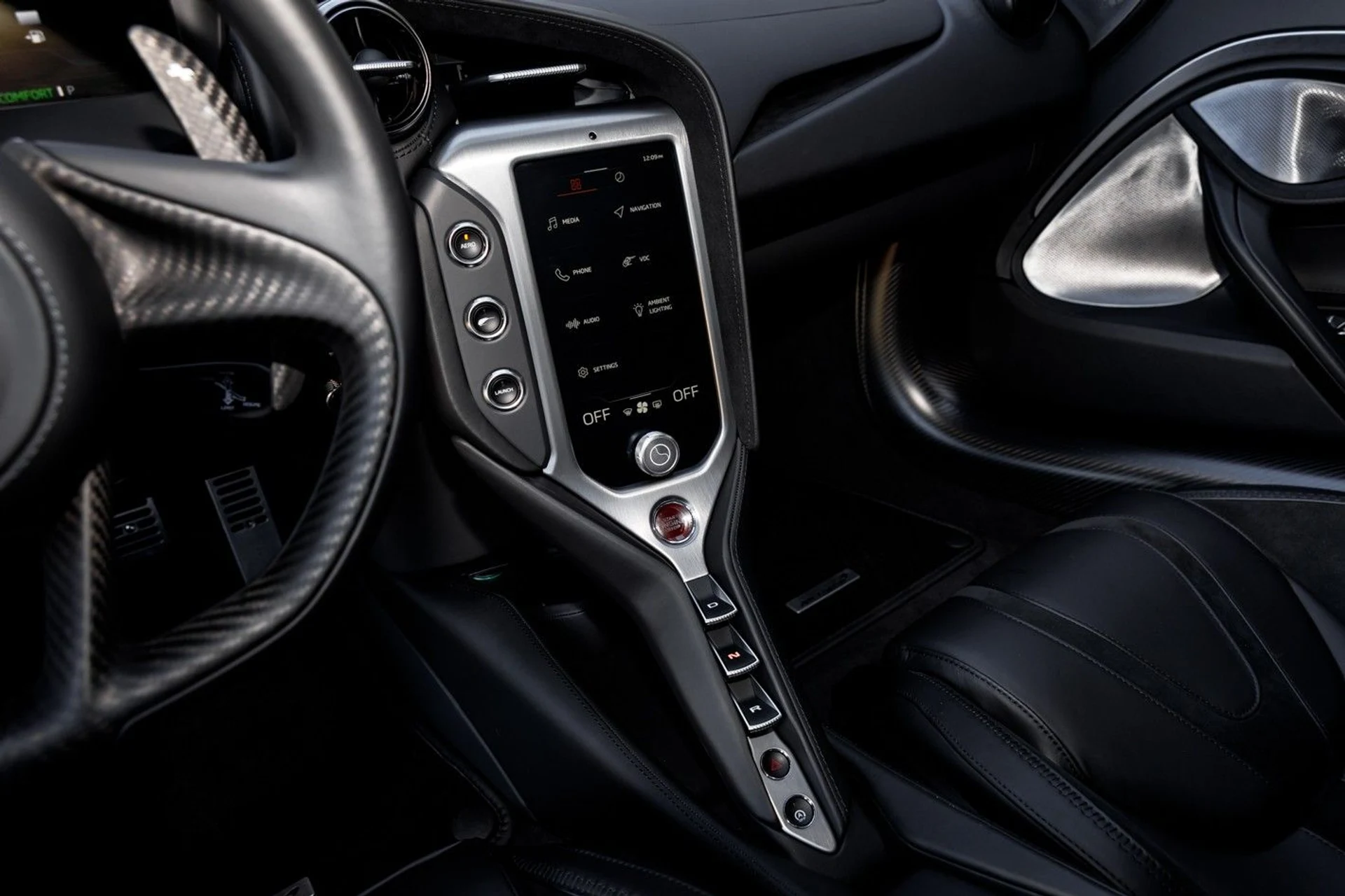 mph022_3378497689_618_p23_l_e6b4b27020