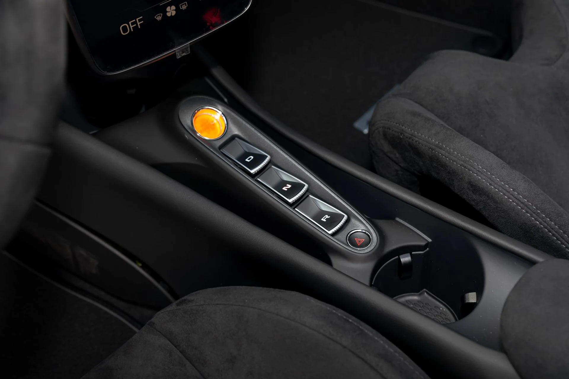 mph022_33785090_526_p23_l_374a3b41c9